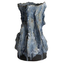 Recipiente Contemporáneo de Arcilla Vocánica Serie V-1317 KUWABATA