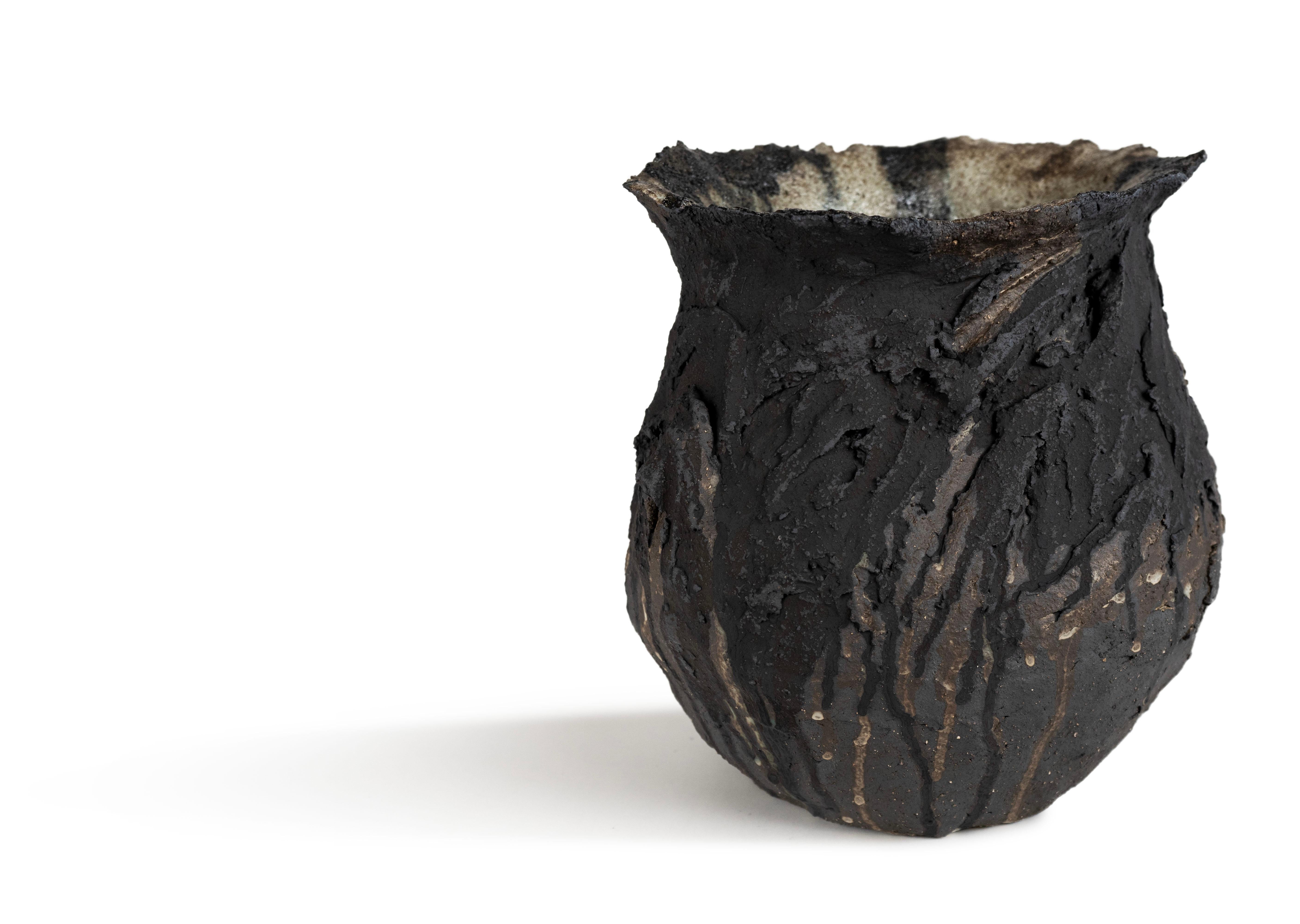 XXI secolo e contemporaneo Vaso Vocanic Clay V-1359 Contemporaneo in vendita