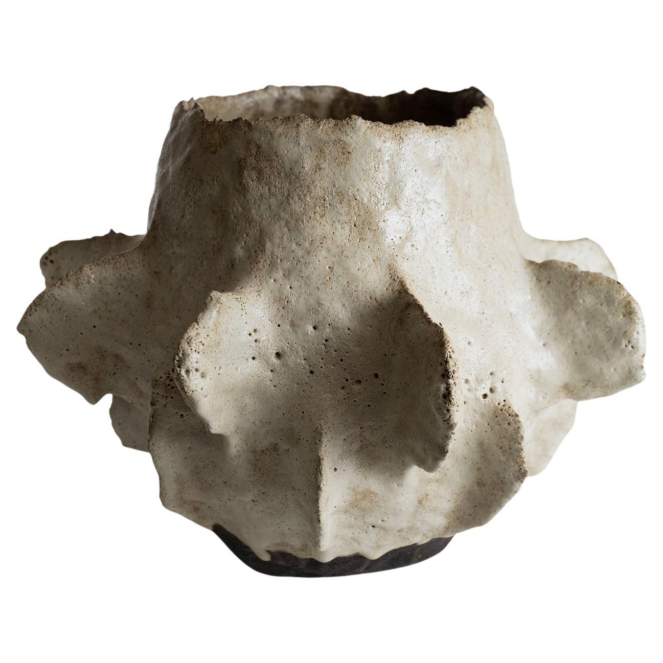 Vaso contemporaneo in argilla vocanica V-1362 Serie KUWABATA