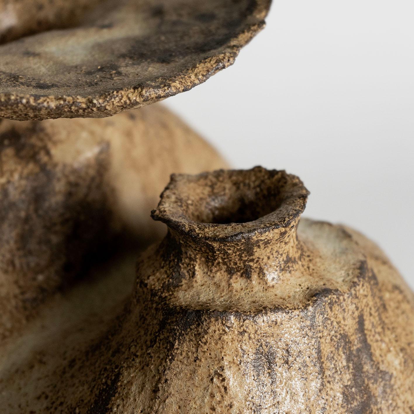 Vaso contemporaneo in argilla Vocanic V-1373 Serie Berbère in vendita 1