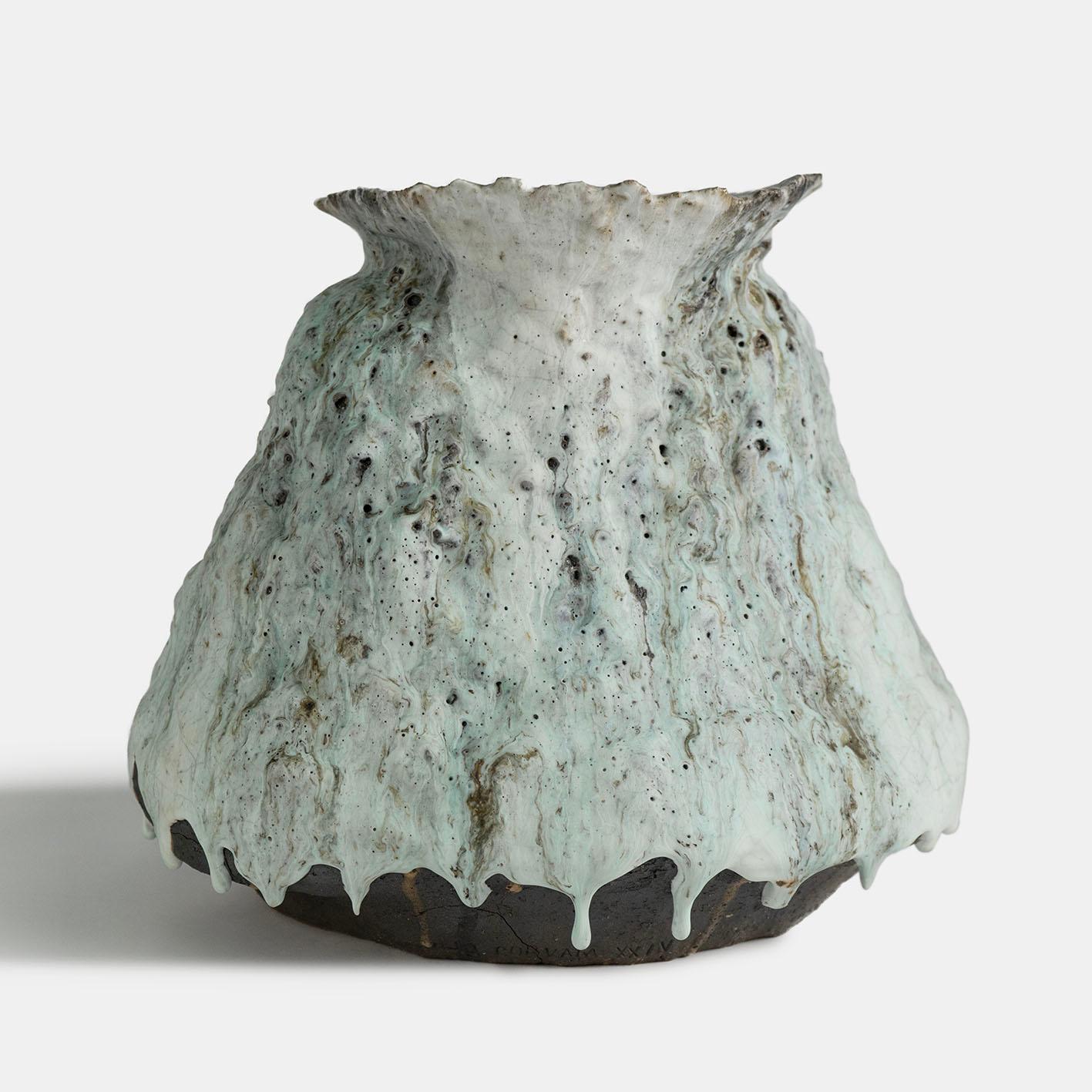 Fatto a mano Vaso contemporaneo Vocanic Clay V-1378 Serie Berbère in vendita