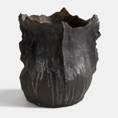 Vaso contemporaneo in argilla vocanica V-1380 Serie KUWABATA