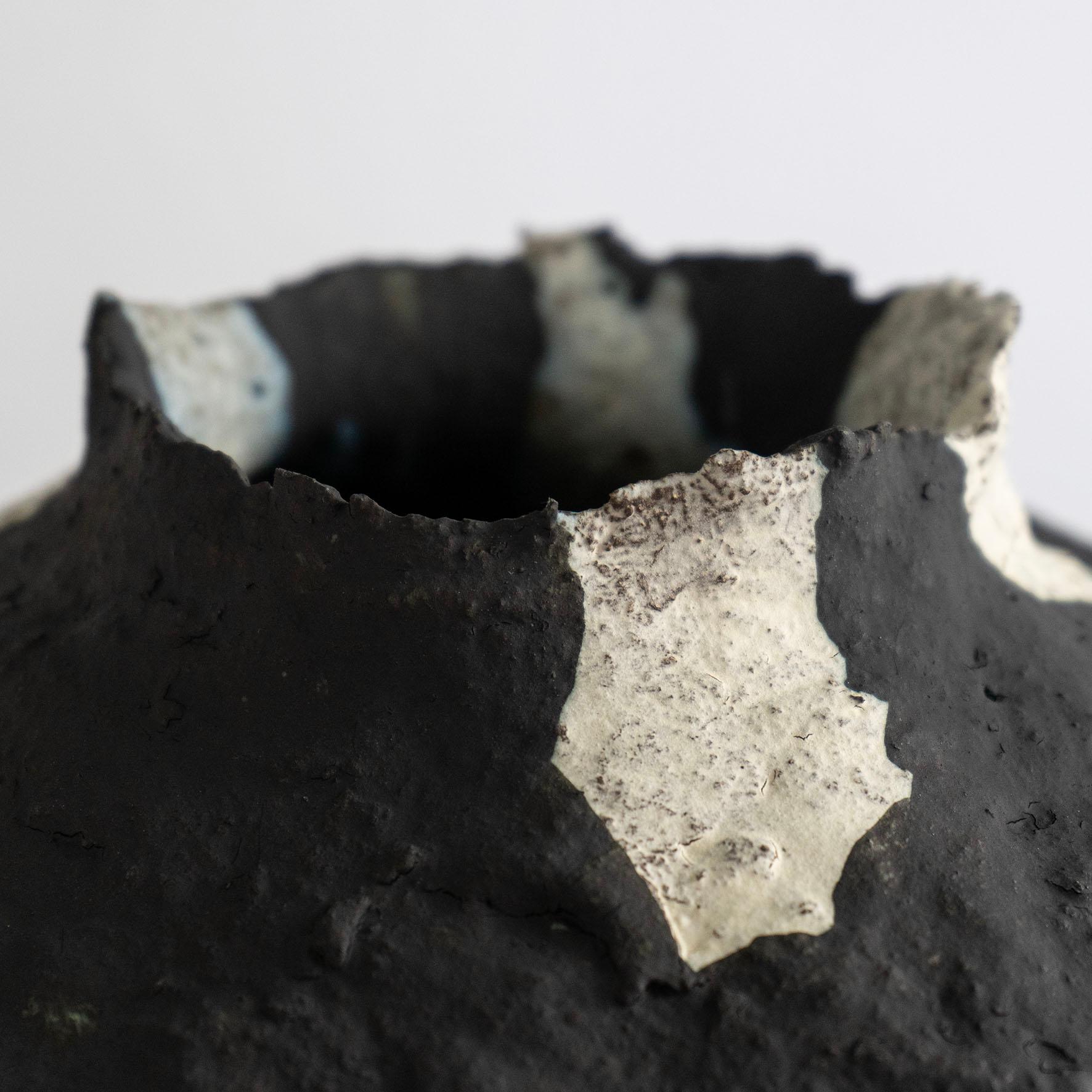 Contemporary Vocanic Clay V-1416 Gongkai Series Gefäß (21. Jahrhundert und zeitgenössisch) im Angebot