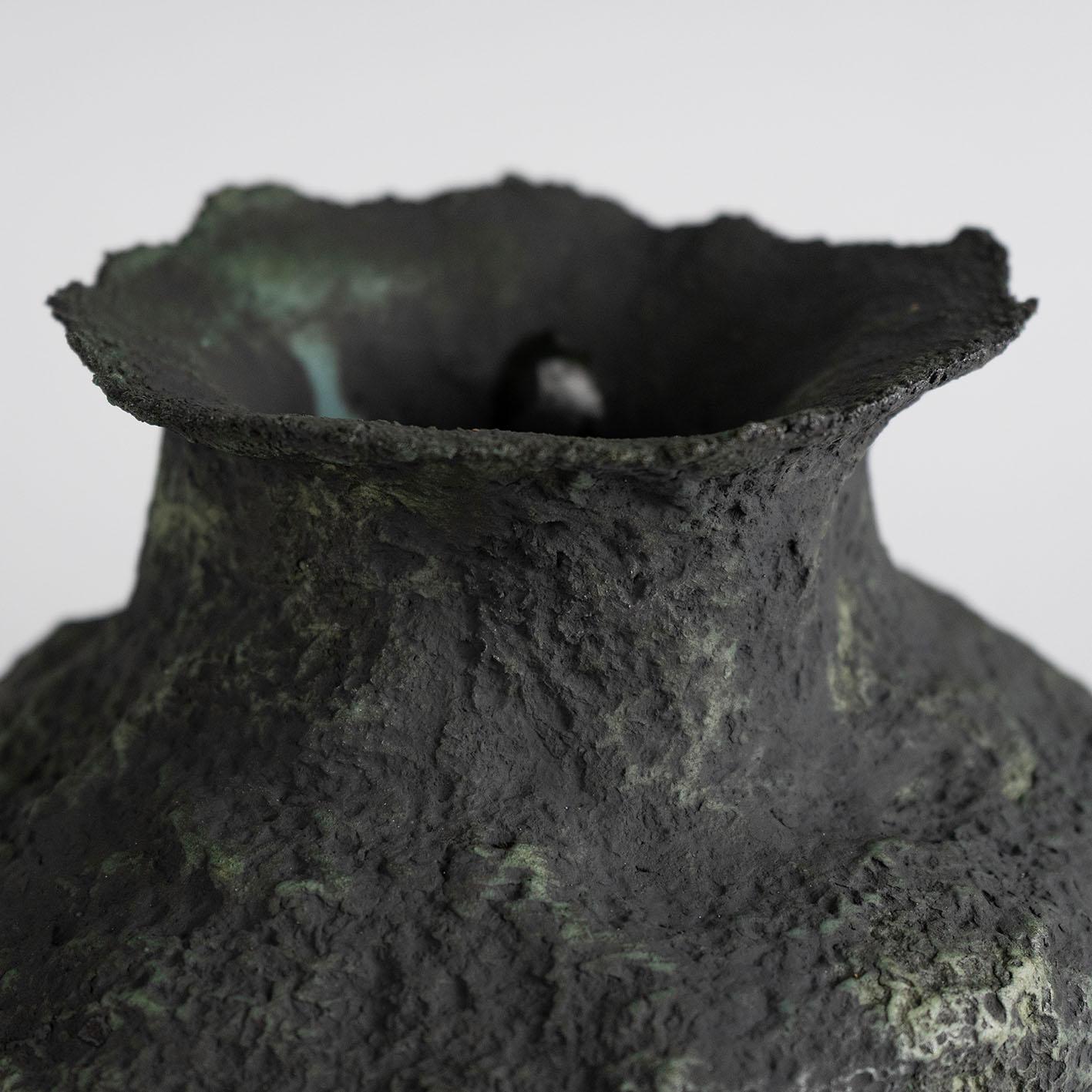 Vaso contemporaneo Vocanic Clay W-1402 Serie Berbère In condizioni Nuovo in vendita a 1204, CH