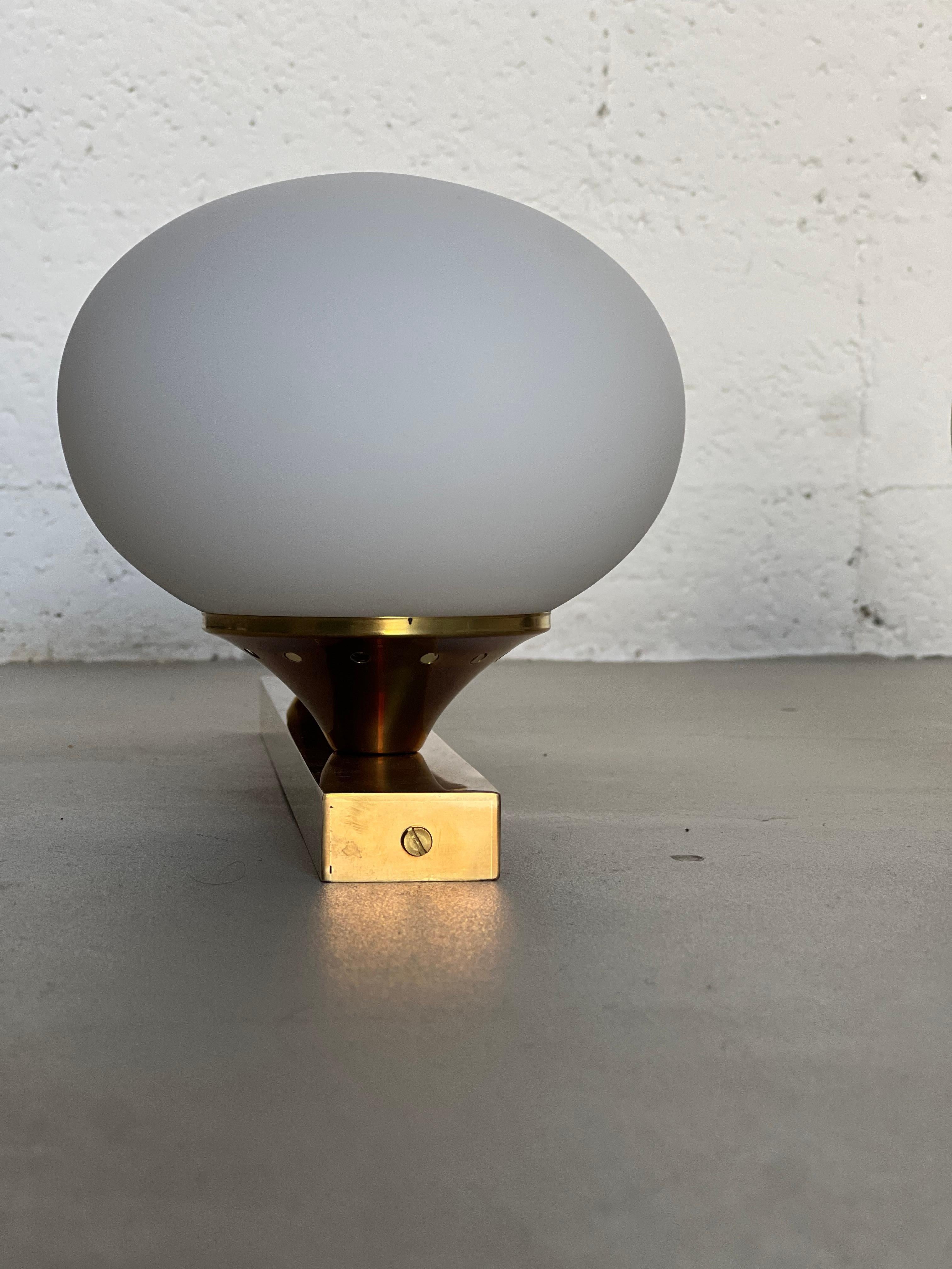 Mid Century modern Italian Applique in  Brass and Opaline Glass , Wall Sconce For Sale 7