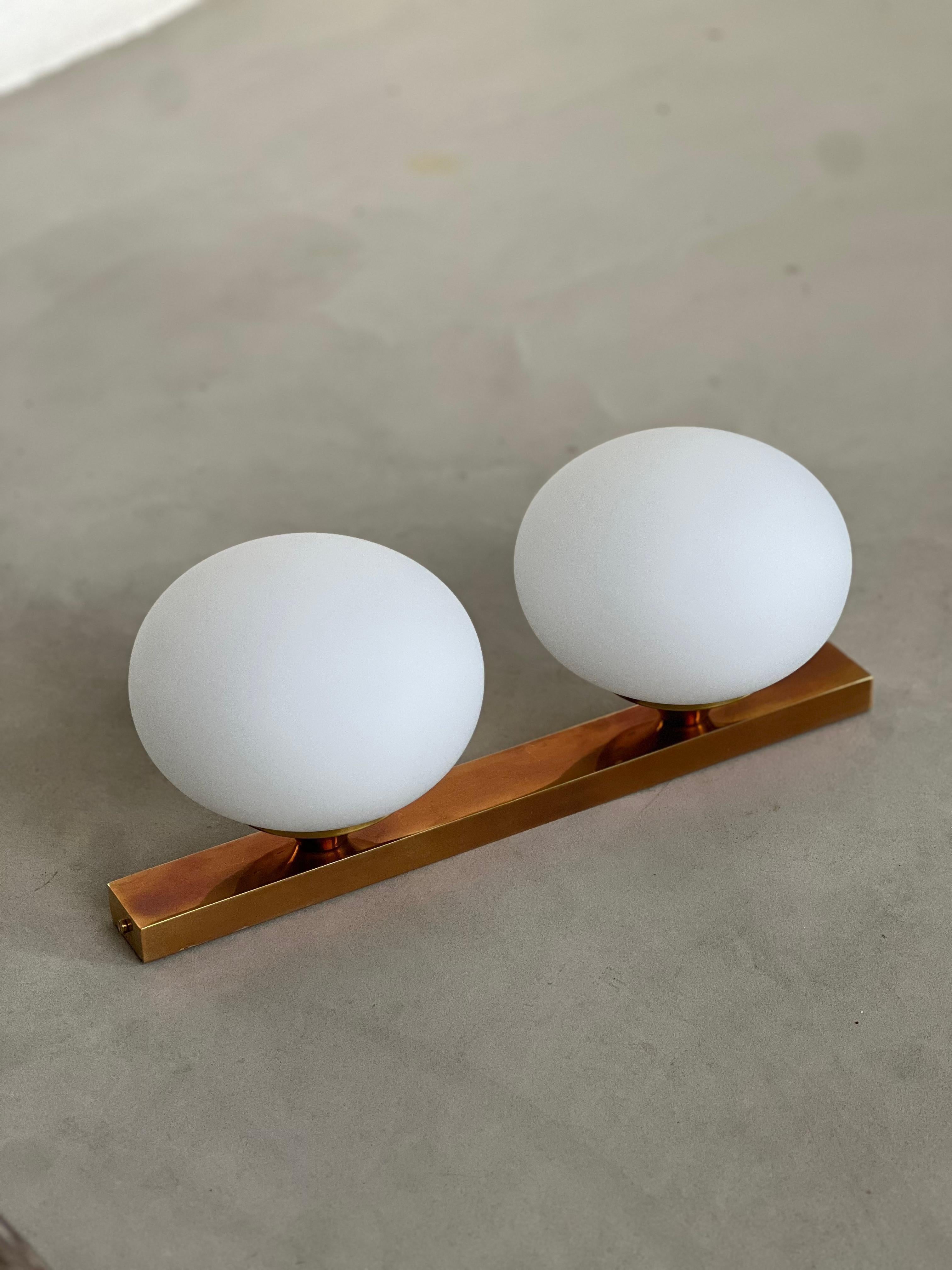 Mid Century modern Italian Applique in  Brass and Opaline Glass , Wall Sconce For Sale 15