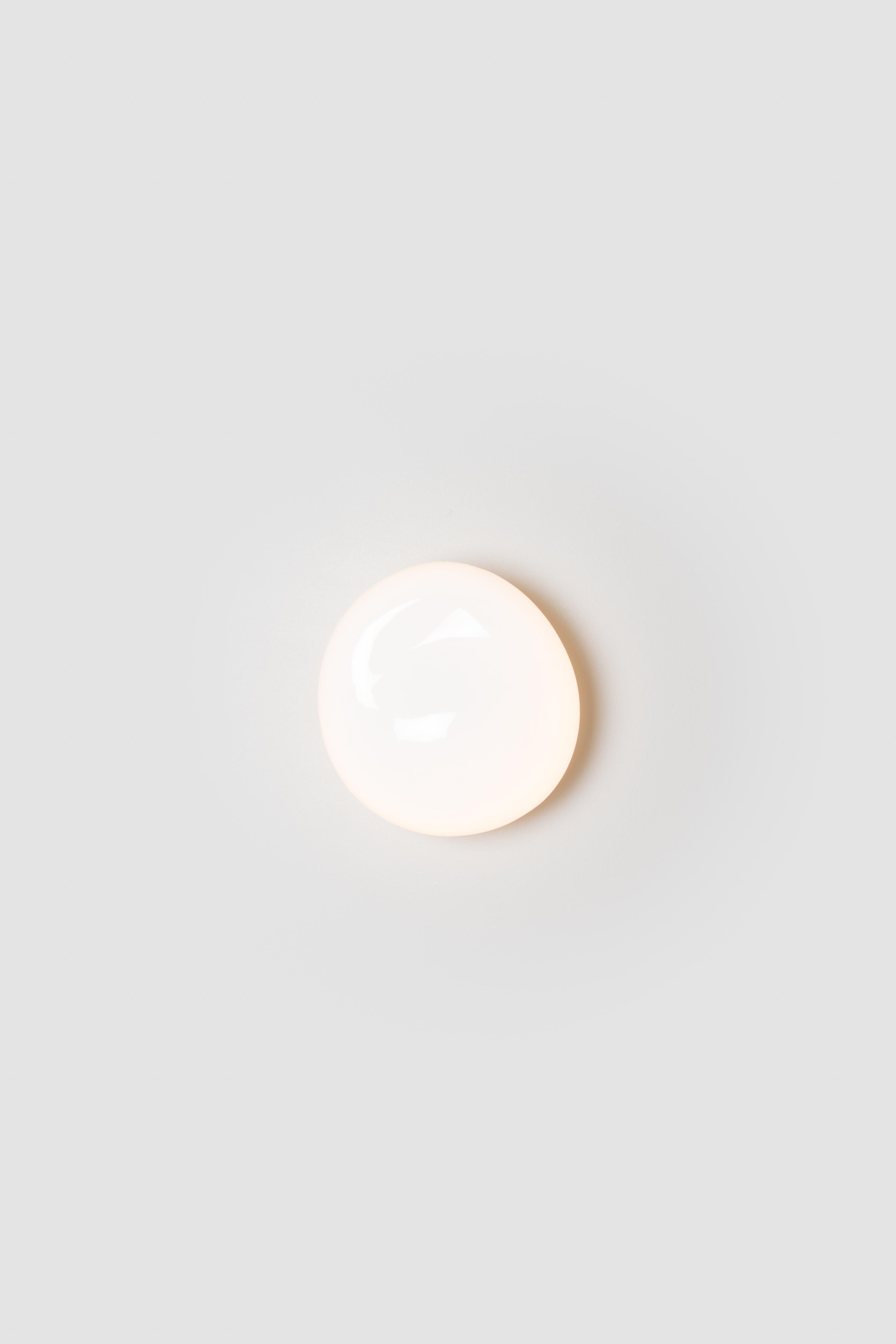 Lampe murale contemporaine 'Pebble' par Andlight, Forme D, Blanc en vente 4