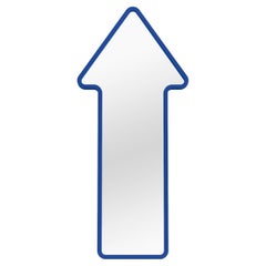 Contemporary Wandspiegel 'Arrow 07' von Oitoproducts, Blauer Rahmen