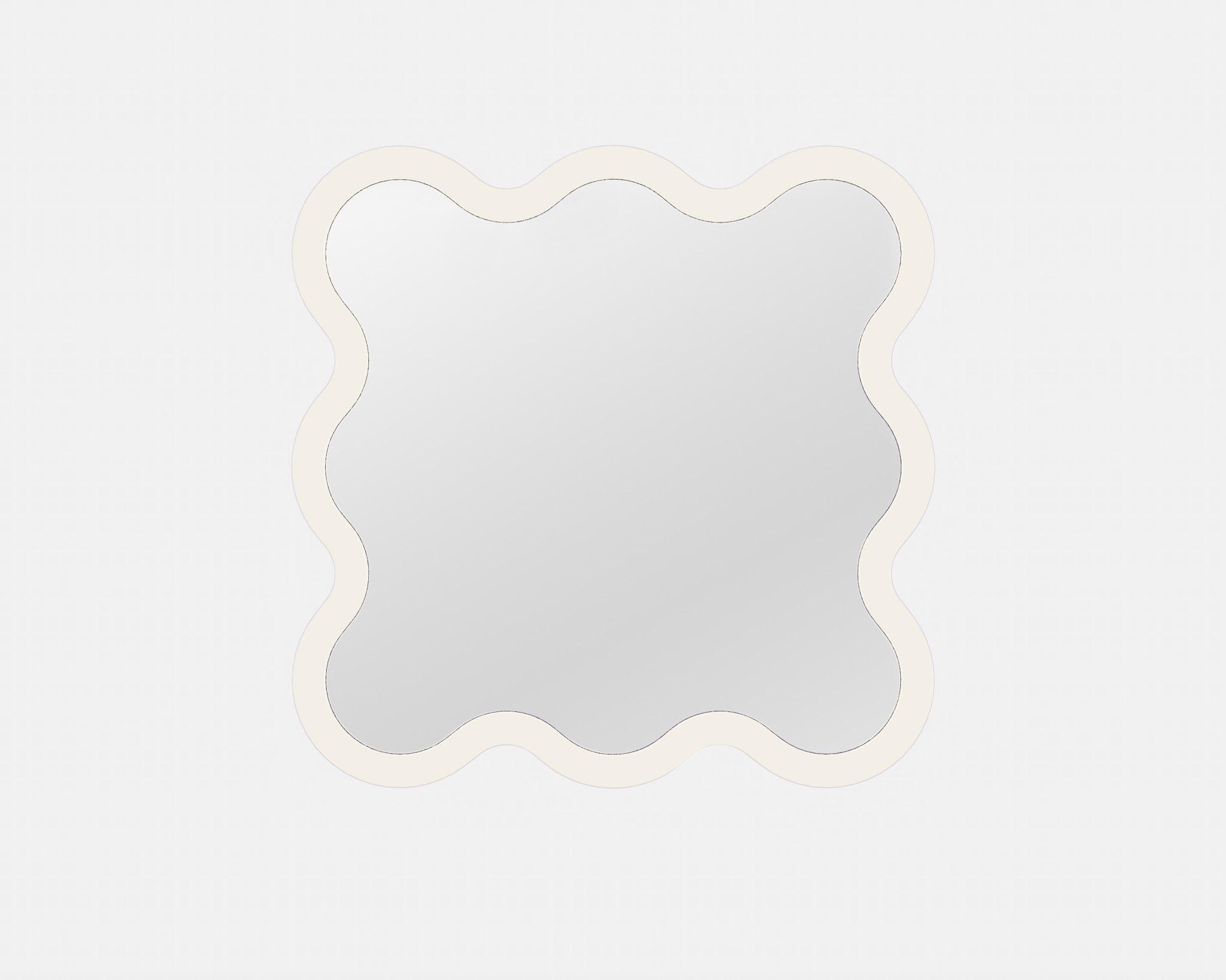 Miroir contemporain 'Hvyli 8' par Oitoproducts
Blanc RAL 9010

Dimensions :
L 77 cm x H 77 cm x P 4 cm
L 30,3 in x H 30,3 in x D 1,3 in

MATERIAL : Peinture écologique à l'eau MDF, miroir en verre argenté, pieds en caoutchouc spécial.

À propos