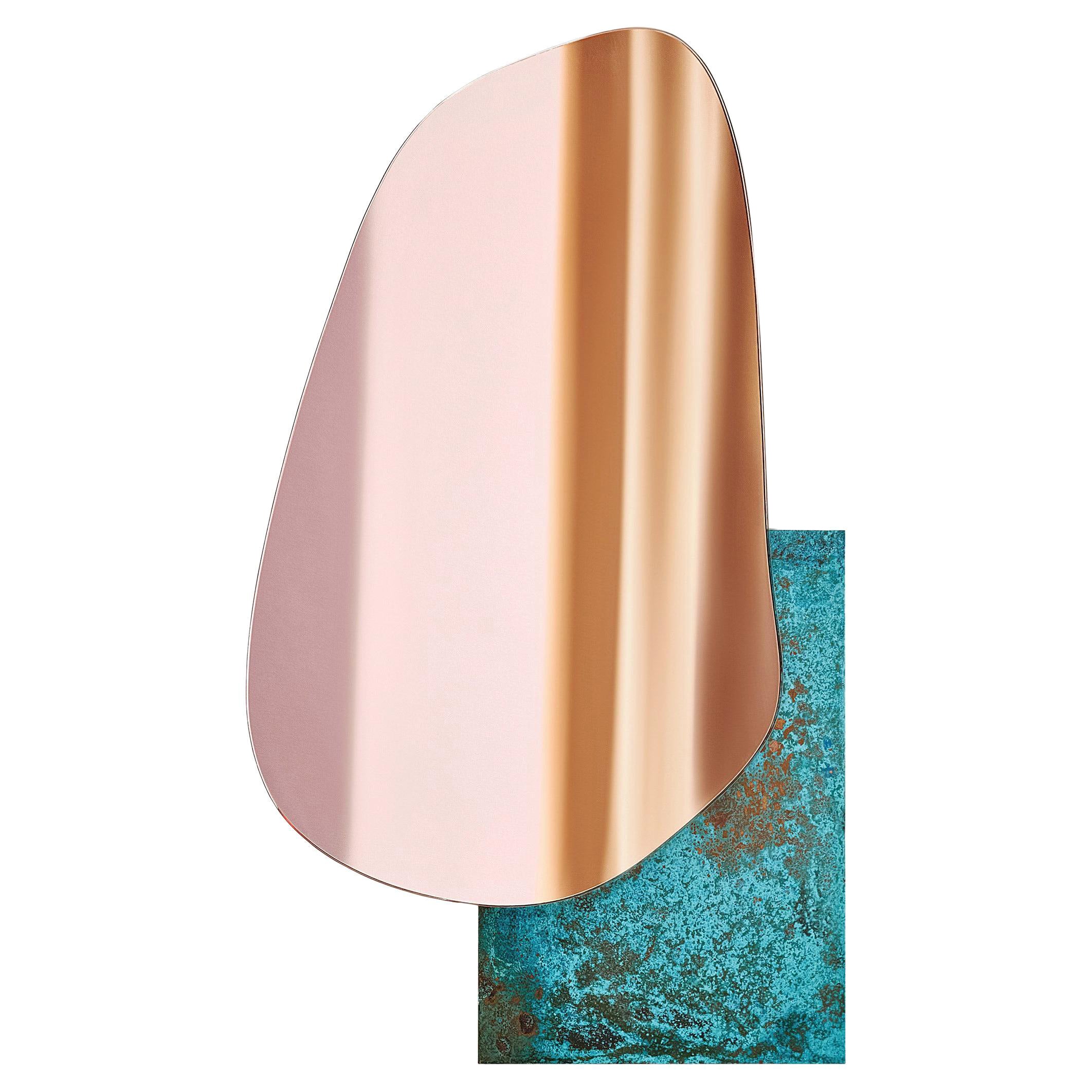 Contemporary Wandspiegel 'Lake 3' von NOOM, kupferfarbener Farbton mit oxydiertem Sockel