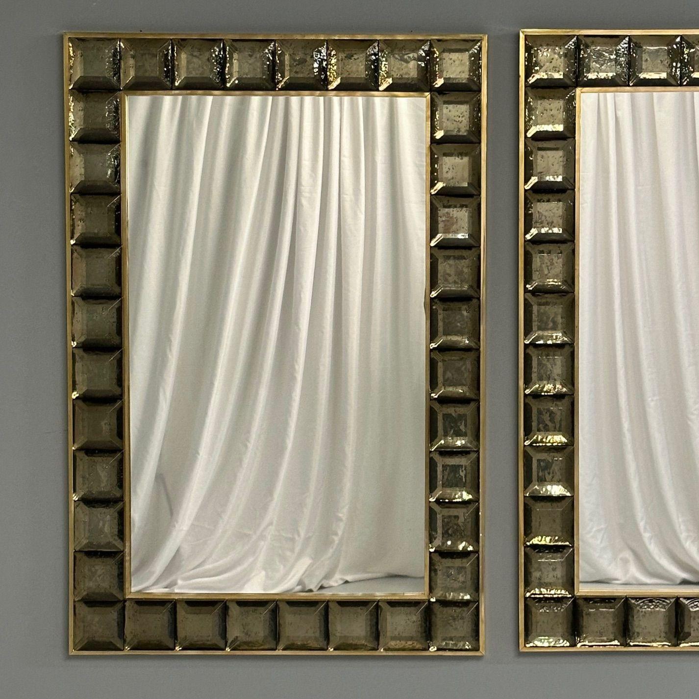 Laiton Contemporary, Wall Mirrors, Bronze Faceted Square Murano Glass, Italy, 2023 en vente