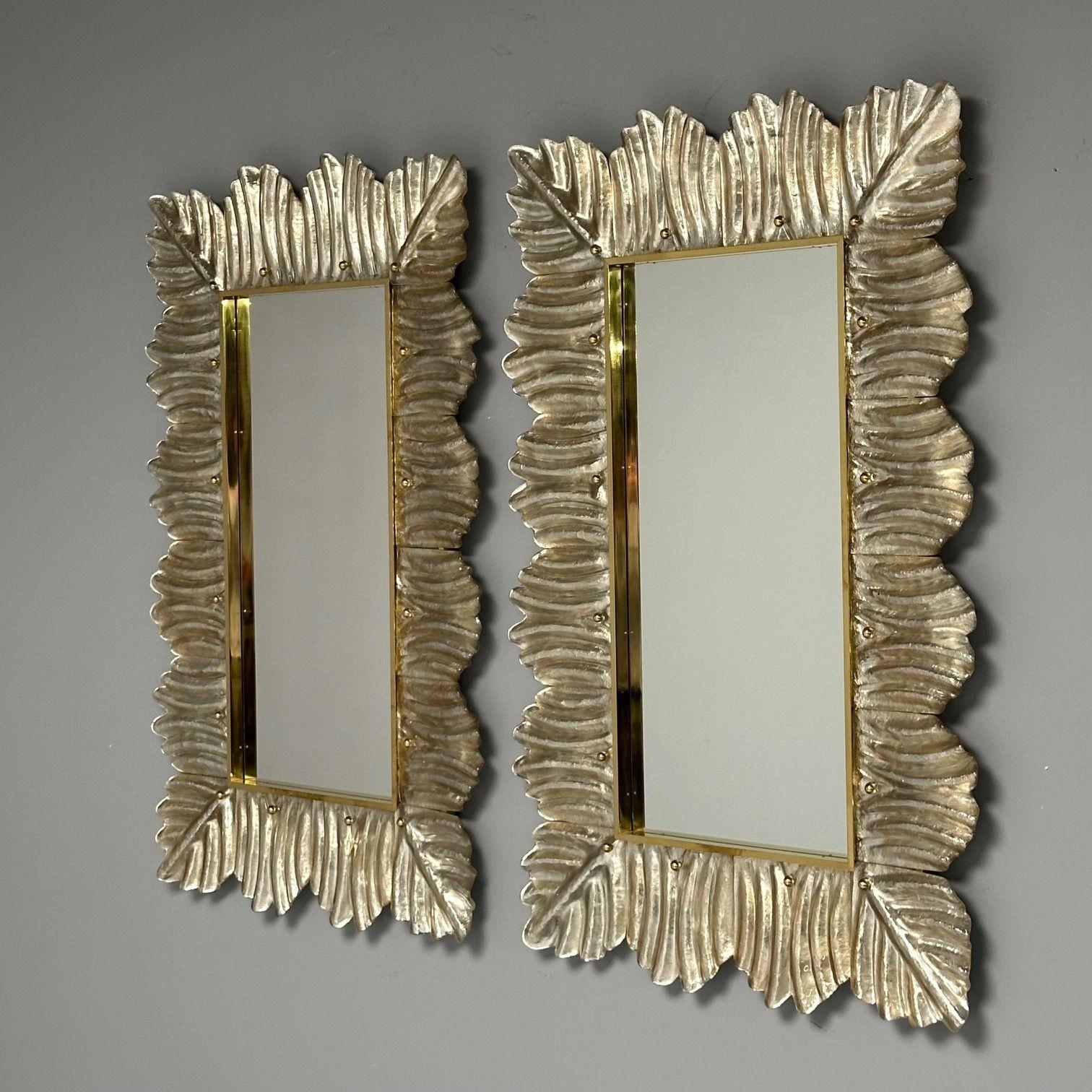 Laiton Contemporary, Wall Mirrors, Leaf Motif, Murano Glass, Silver Gilt, Italy, 2023 en vente