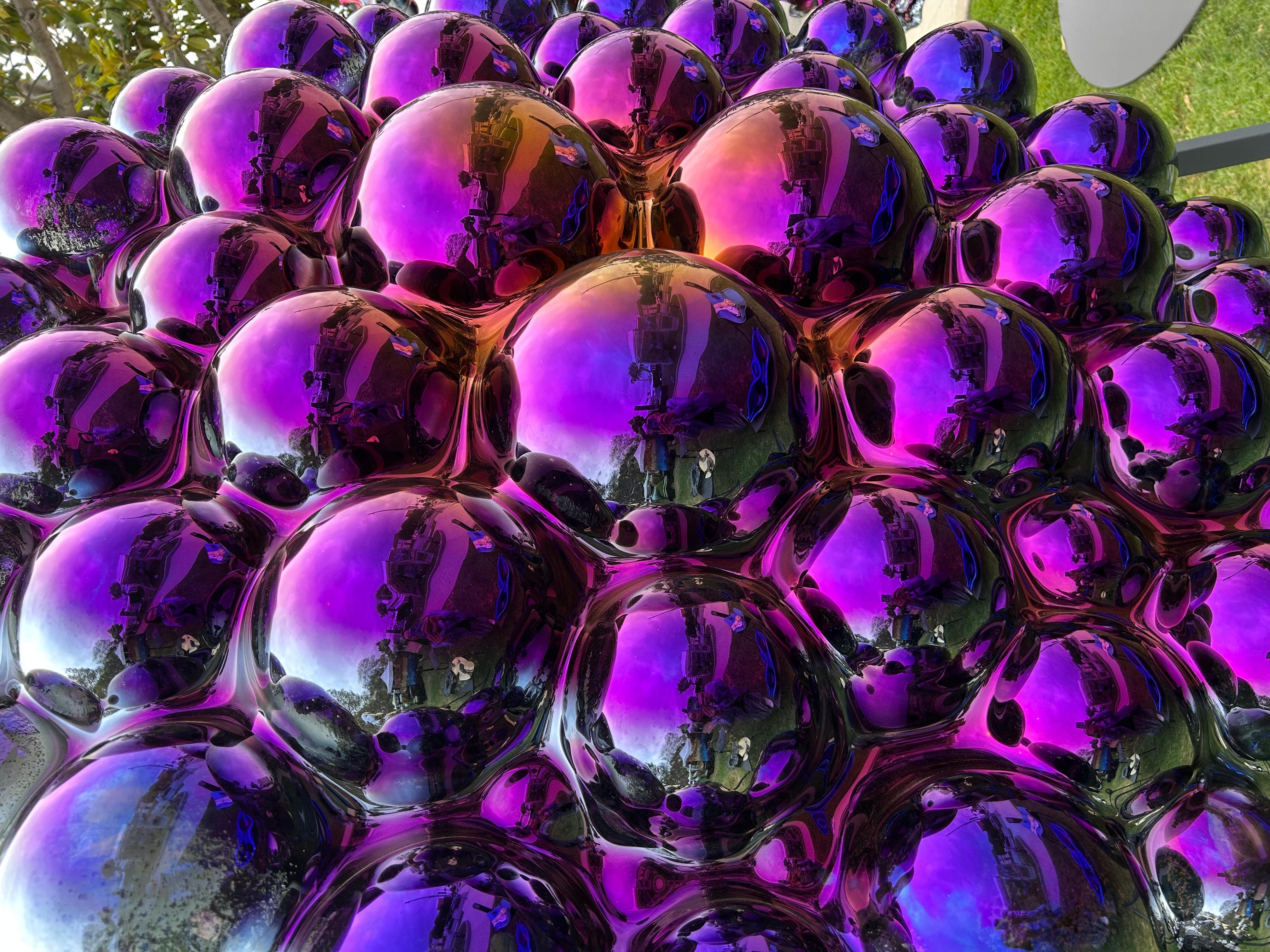 Zeitgenössische Wandskulptur Bubbles Lila (Moderne) im Angebot