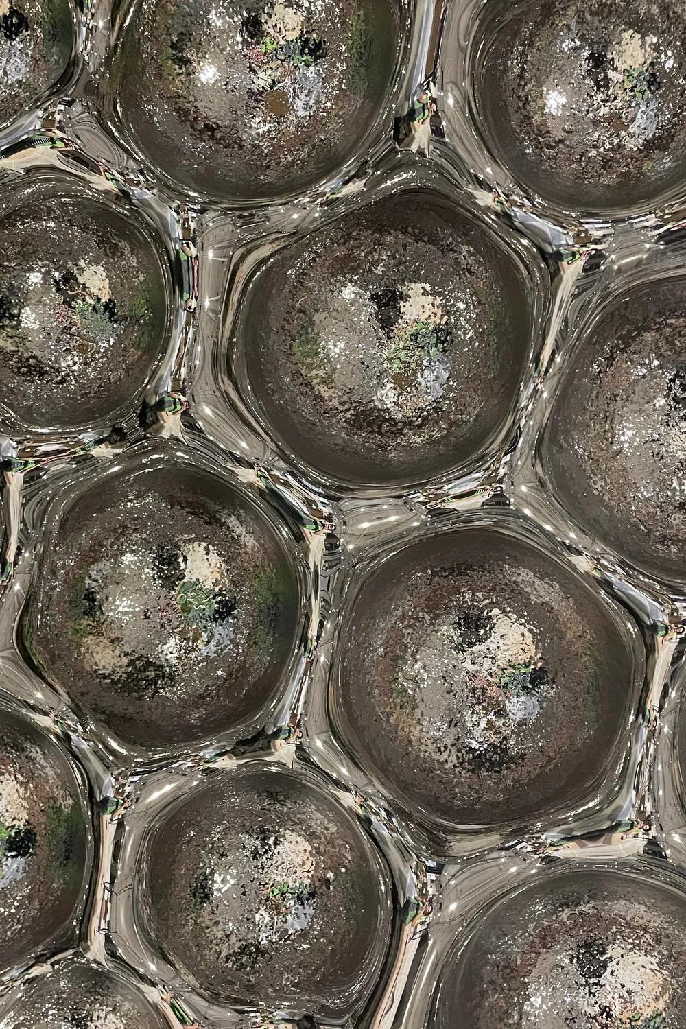 Zeitgenössische Wandskulptur Bubbles Reverse Silver (21. Jahrhundert und zeitgenössisch) im Angebot