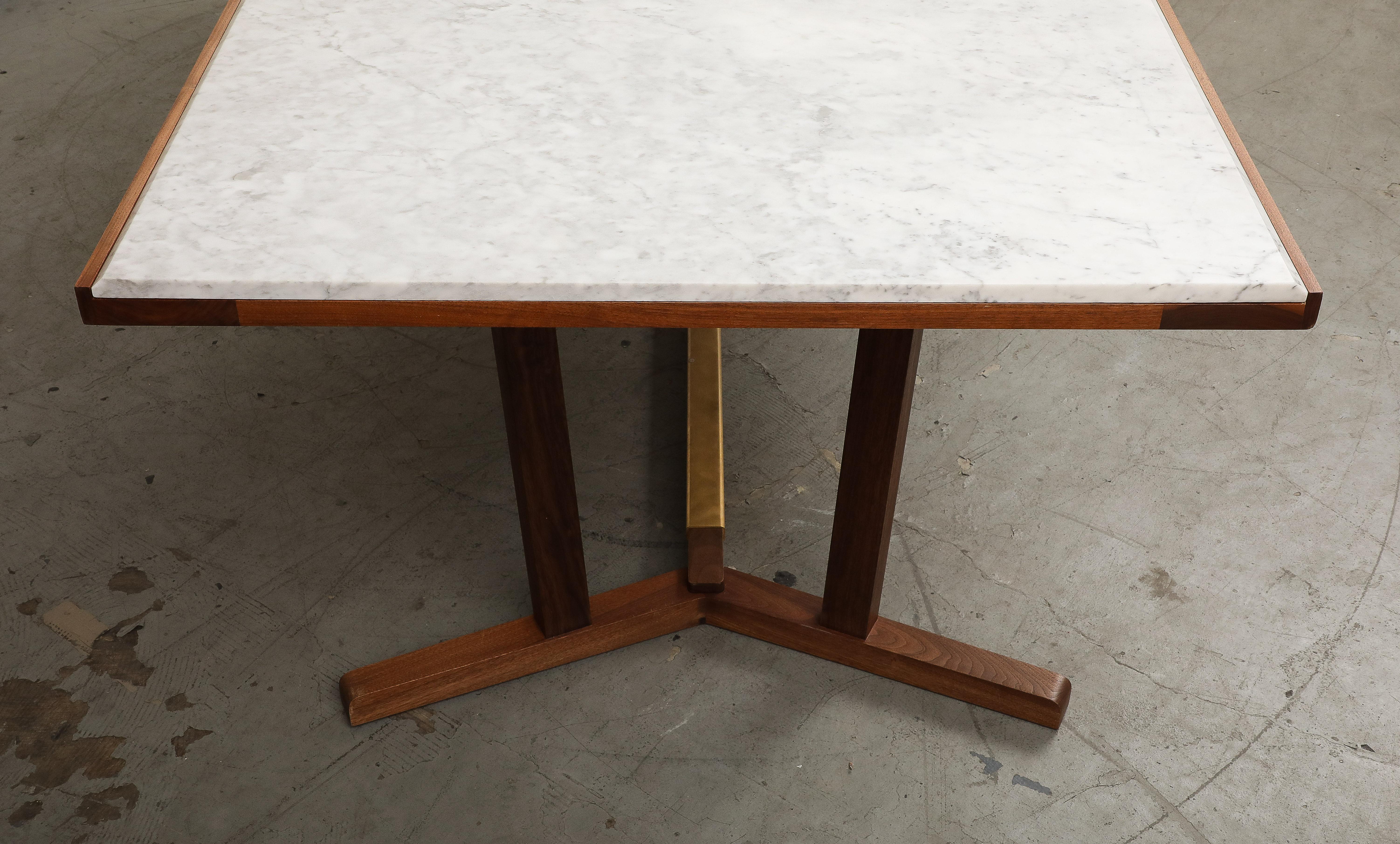 Mesa de comedor contemporánea con tablero de nogal y mármol de Carrara by Neri&Hu en venta 7