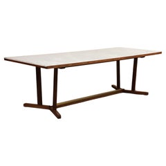 Contemporary Esstisch aus Nussbaum und Carrara-Marmor Shaker von Neri&Hu