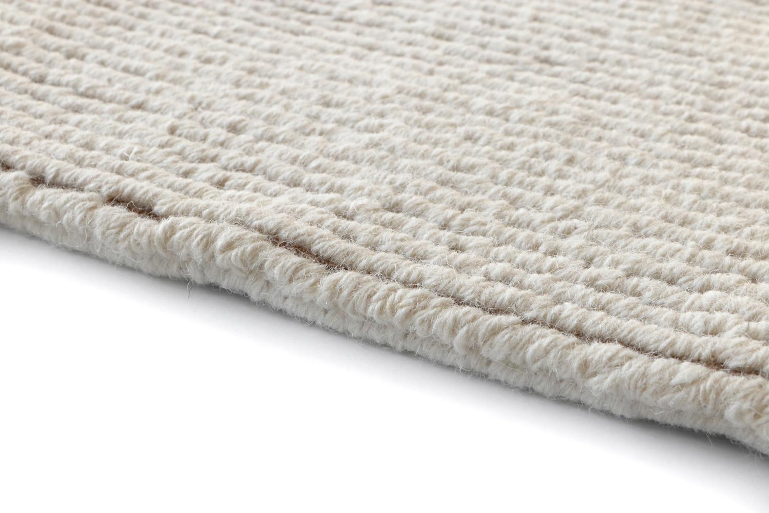 Contemporary Warm Ivory Wool Durable Rug by Deanna Comellini In Stock 170x240 cm For Sale 3