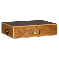 Caja contemporánea para relojes y joyas fabricada en roble Pollard