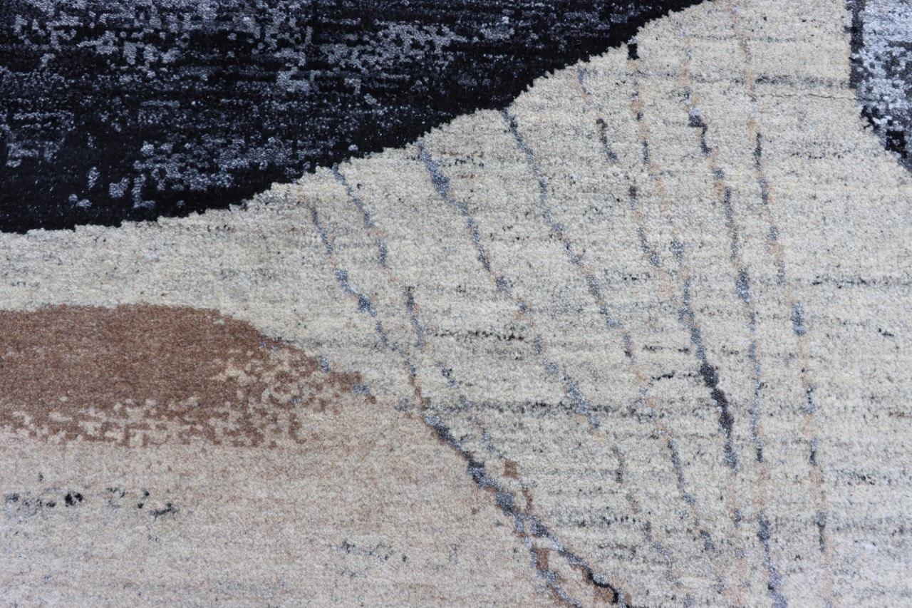 Zeitgenössischer handgeknüpfter Oversize-Teppich aus Wolle in Beige, Nude, Blau und Braun mit Aquarellfarben (Handgeknüpft) im Angebot