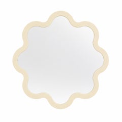 Moderner, gewellter Flurspiegel „Hvyli Round 60“ in Sonderfarbe von oitoproducts