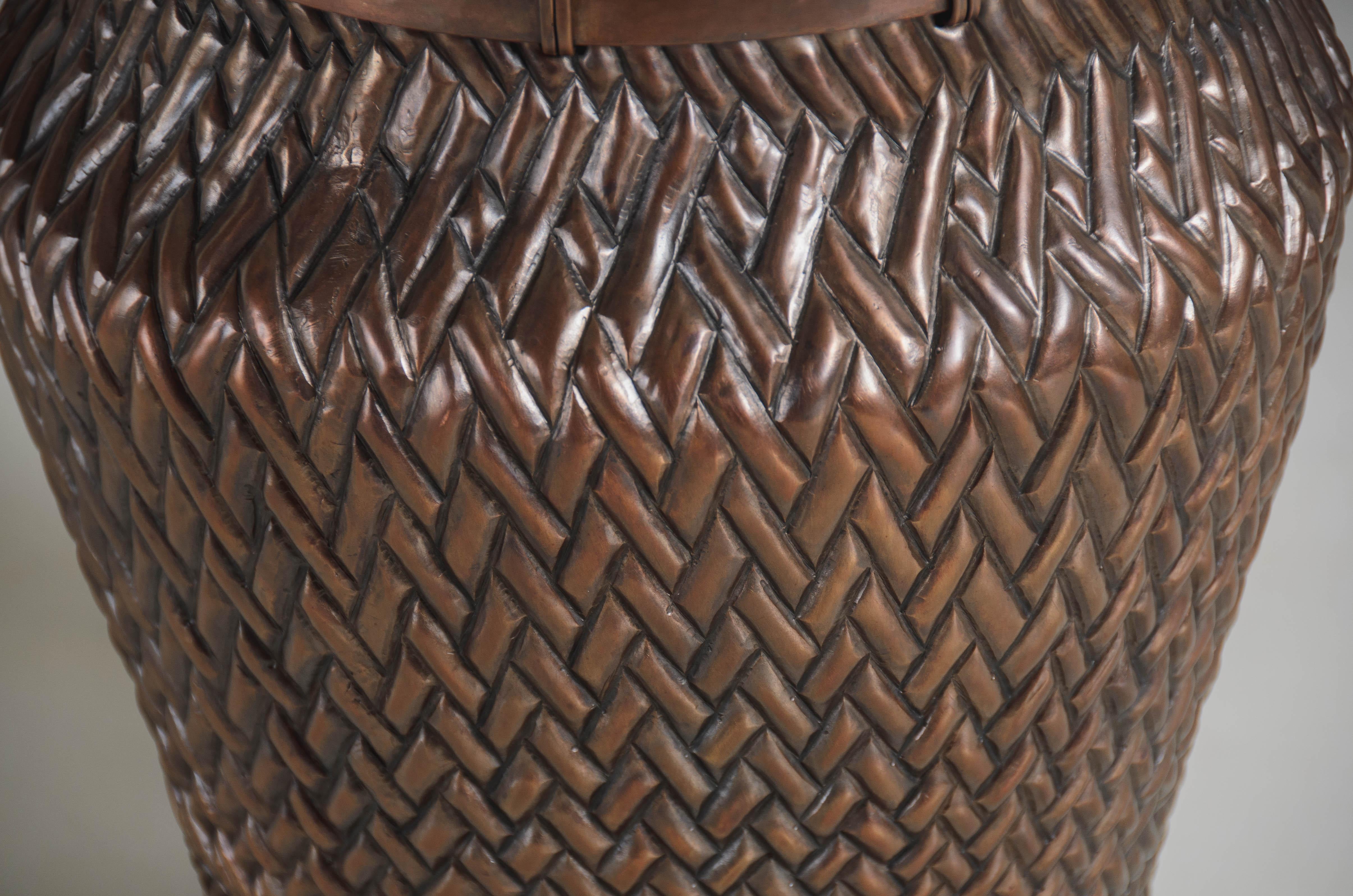 Repoussé Contemporary Weave Design Vase in Copper by Robert Kuo, Limited Edition For Sale