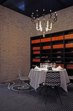 Contemporary "Wersailles Carbone Classique" Chandelier in Handmade Porcelain