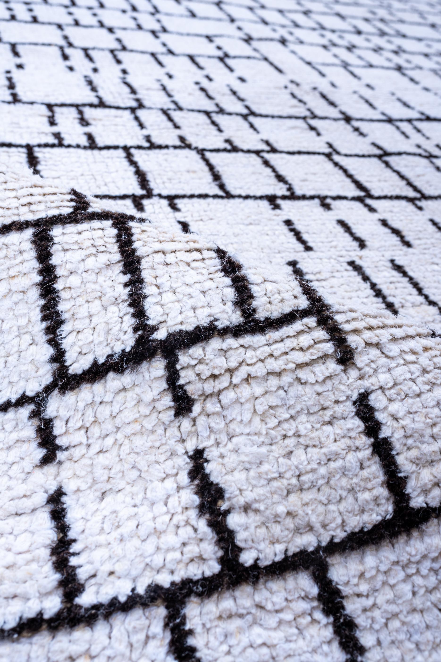 Contemporary White and Black Turkish Rug For Sale 2