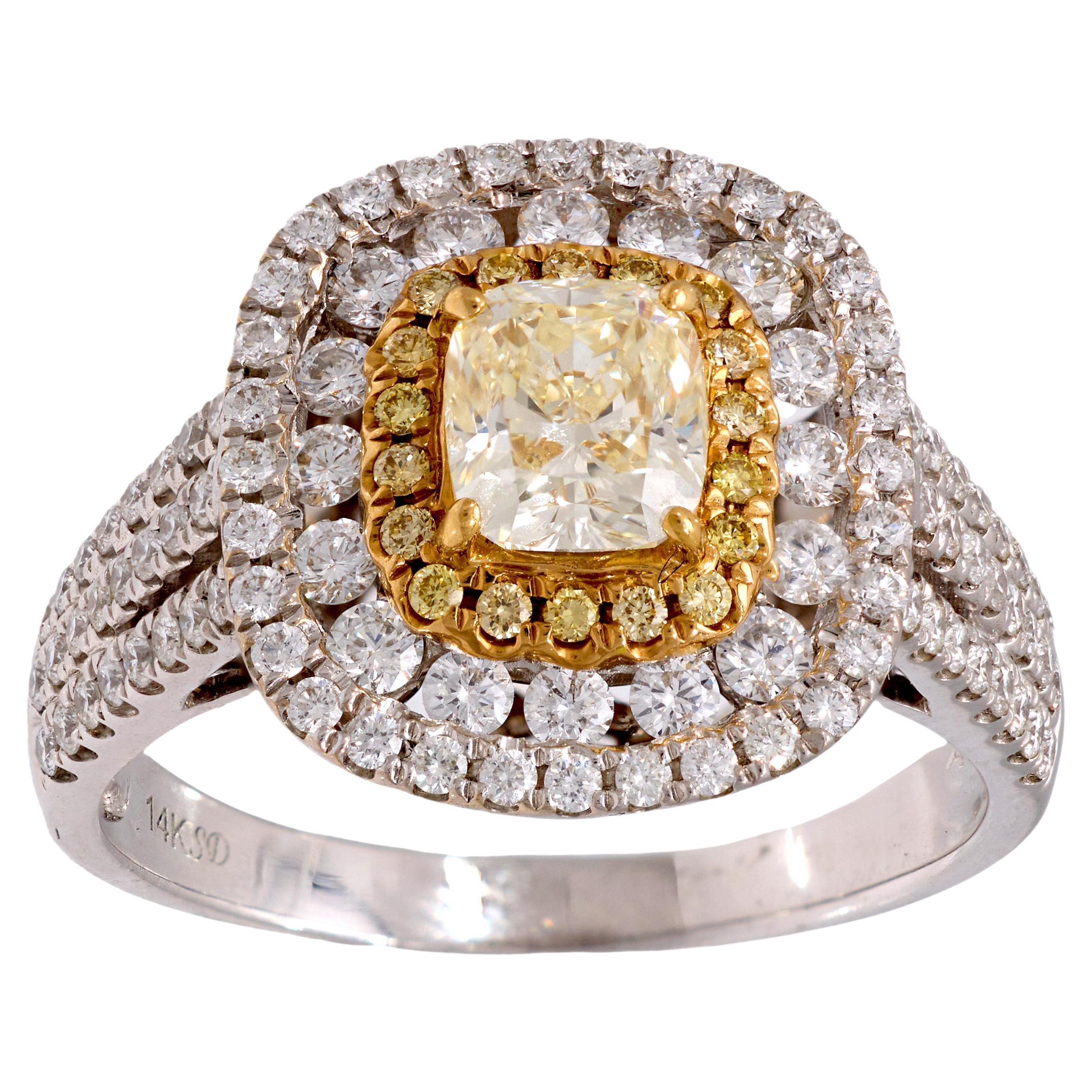 Contemporary white and fancy yellow diamond 14k white gold halo ring en venta