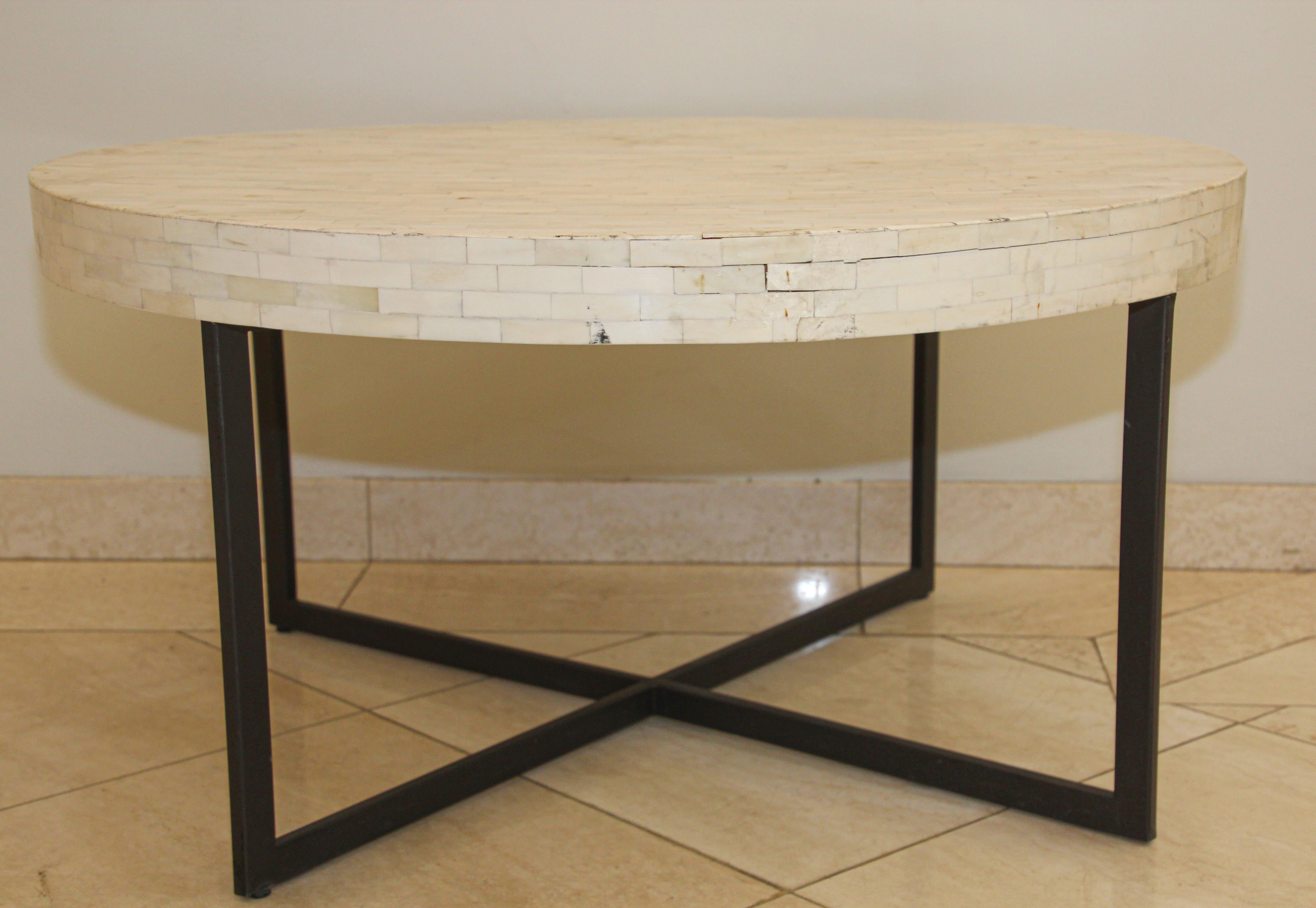 Metal Contemporary White Bone Inlay Round Table For Sale