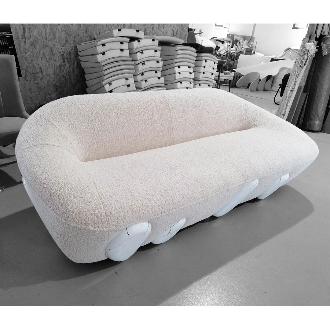 Hand-Crafted Organic Modern Round Sofa Upholstered in White Bouclé with Handpainted Legs  For Sale