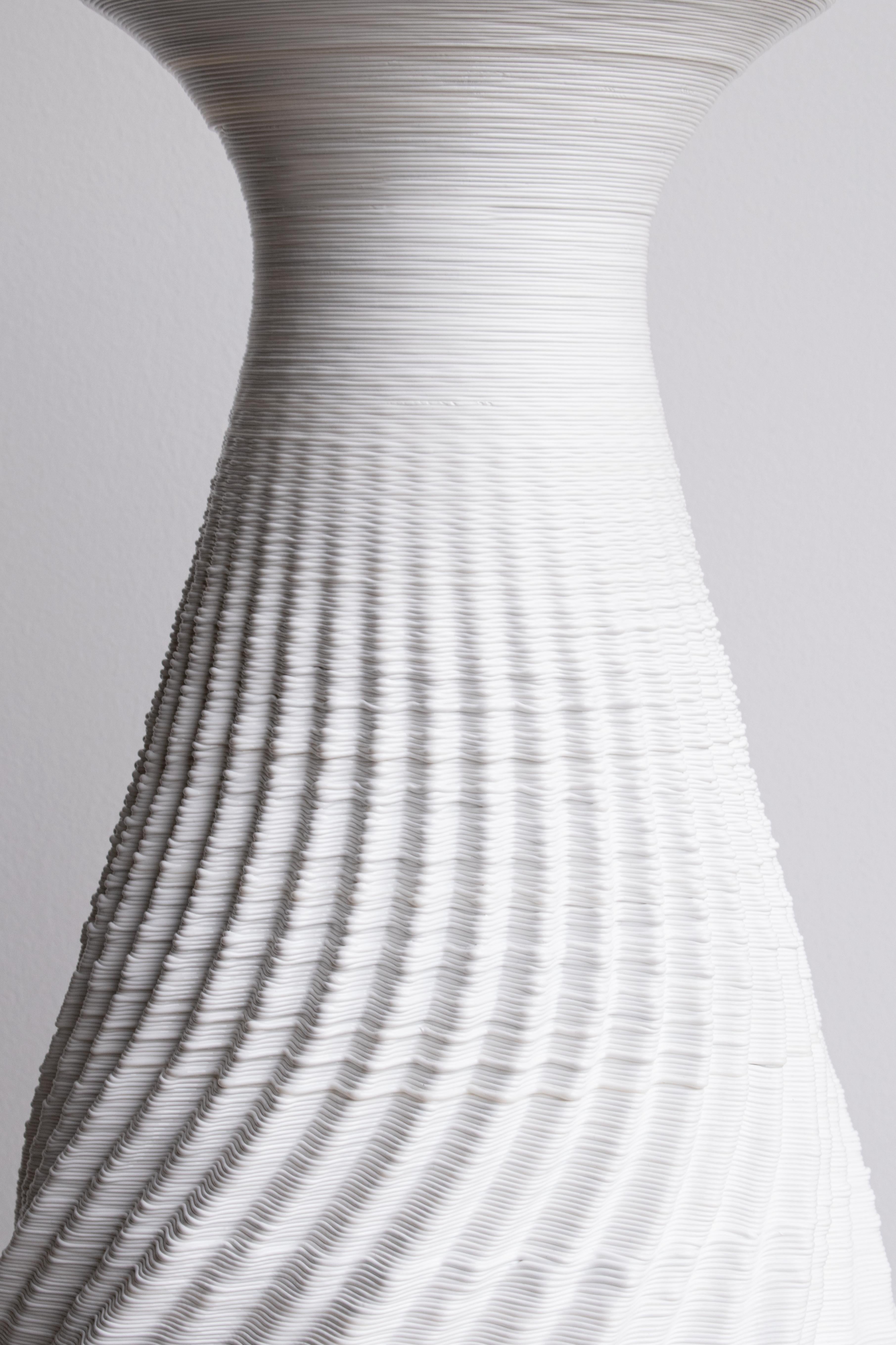 Table de salle à manger contemporaine blanche, fabrication complémentaire en biopolymères, Italie Neuf - En vente à Biassono, IT
