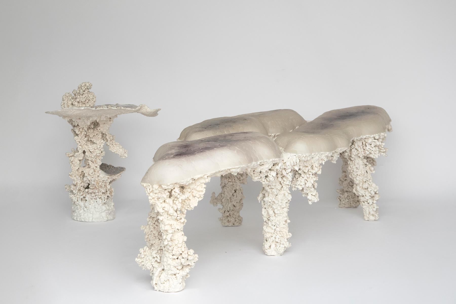 Contemporary white Epimorph bench - Selenite by Elissa Lacoste (Aluminium) im Angebot