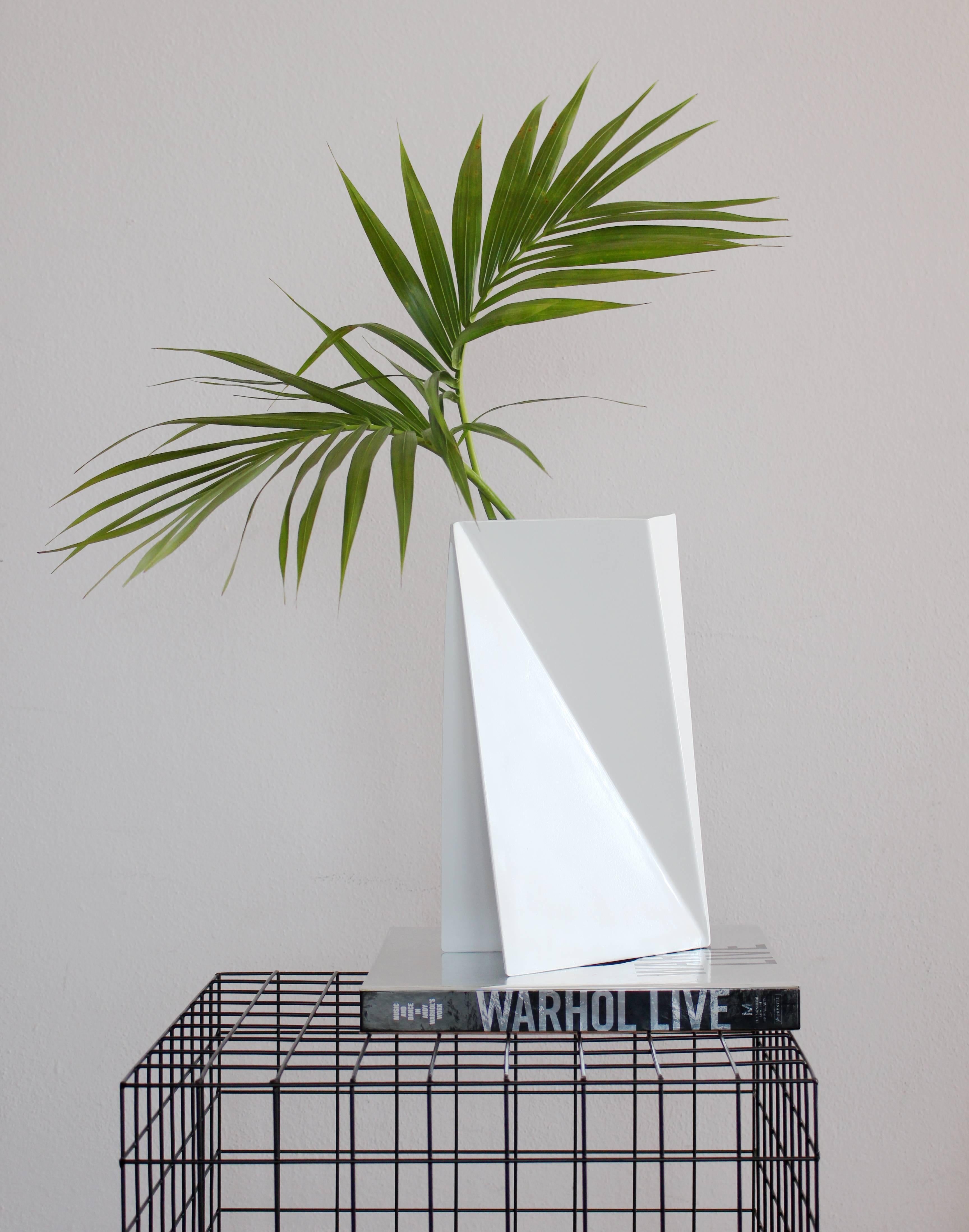 Minimalist Contemporary White Geometric Metal Tenere Vase For Sale