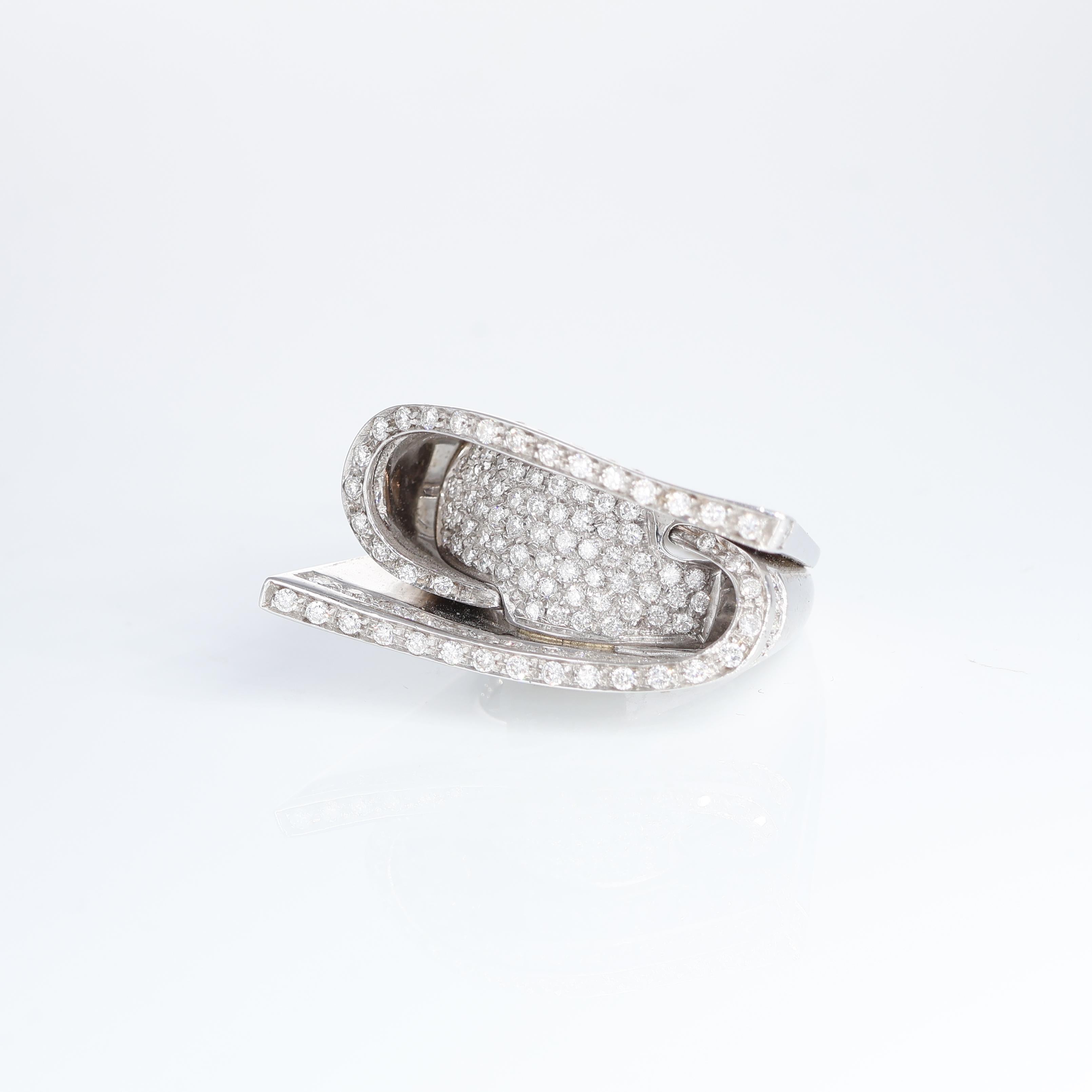 Contemporary White Gold 18kt Diamond Pavé Ring, 1.60 Carats For Sale 1
