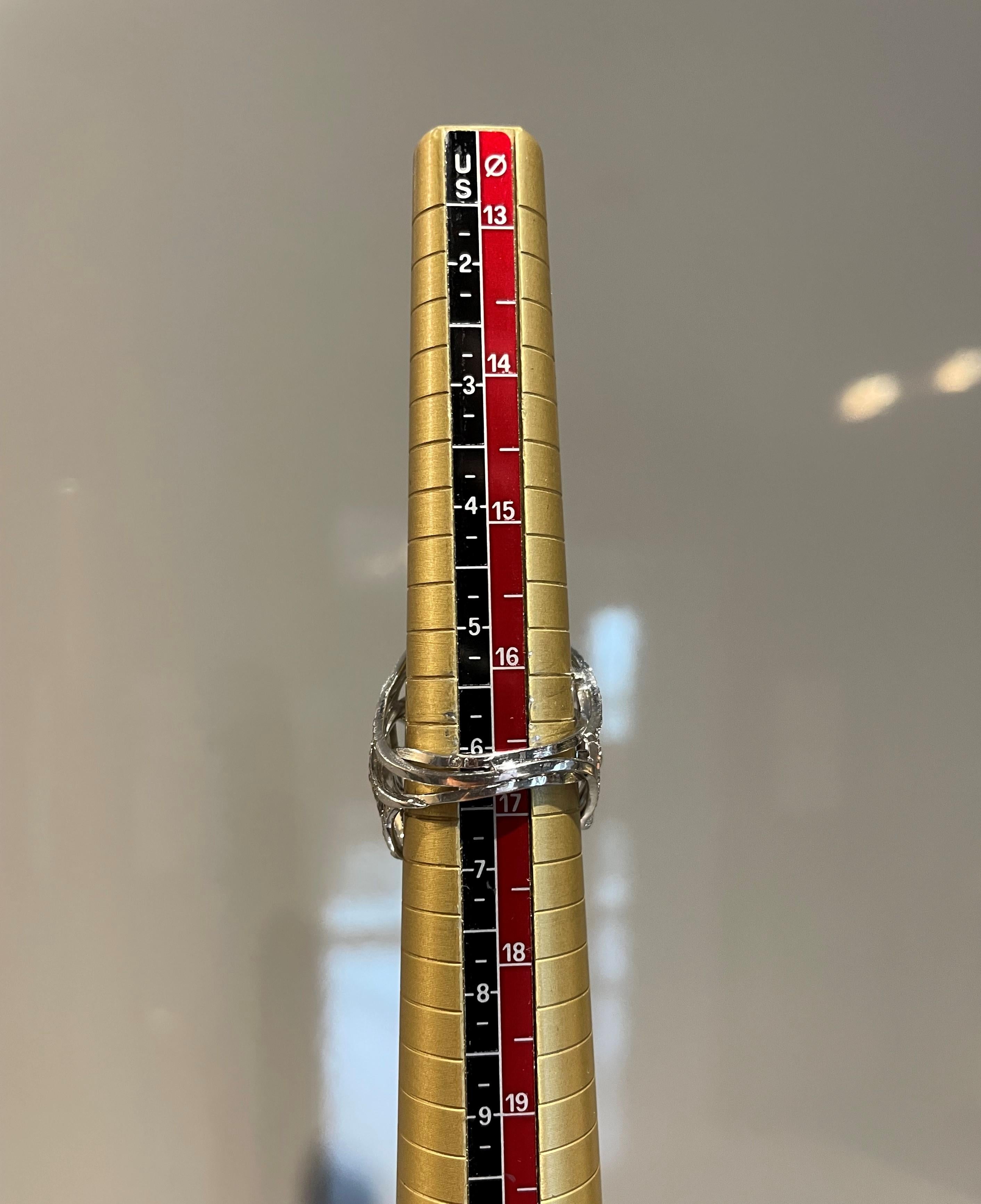 Rosior one-off White Gold Cocktail Ring set with Diamonds In New Condition For Sale In Porto, PT
