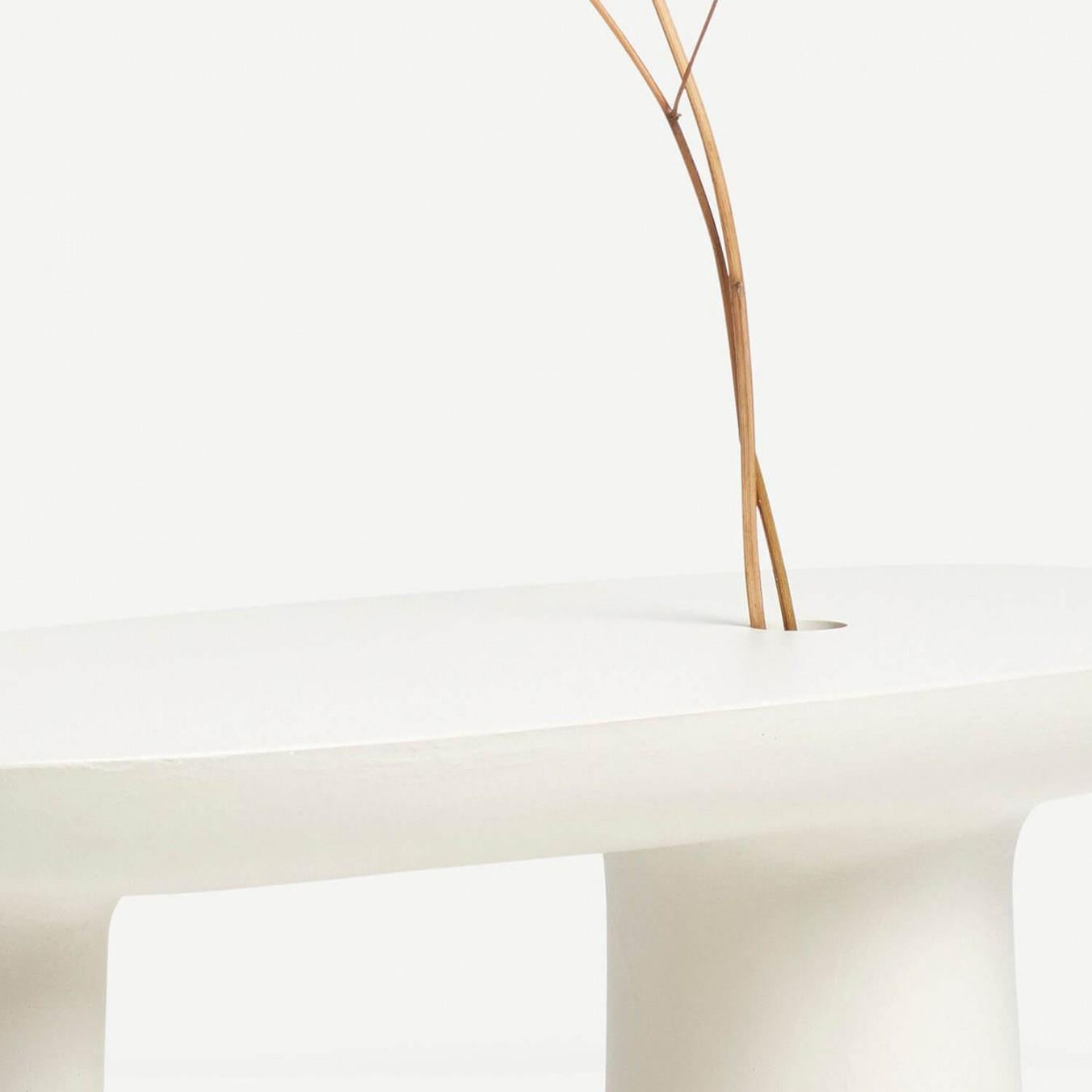 Vaso contemporaneo in gesmonite bianca, Stem Vase di Malgorzata Bany In condizioni Nuovo in vendita a Warsaw, PL