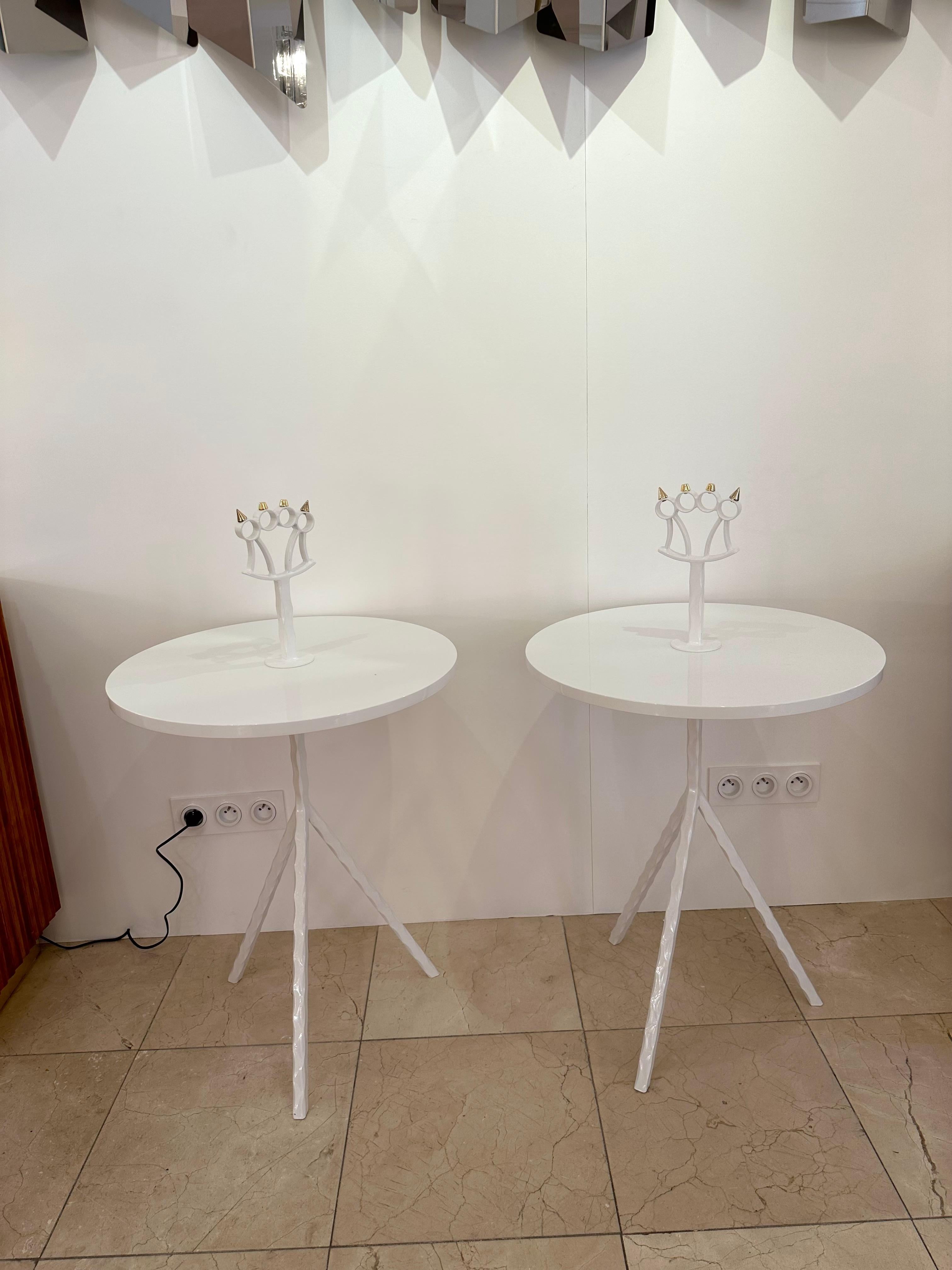 Contemporary White Lacquered and Brass Bastard Table, Italy For Sale 10
