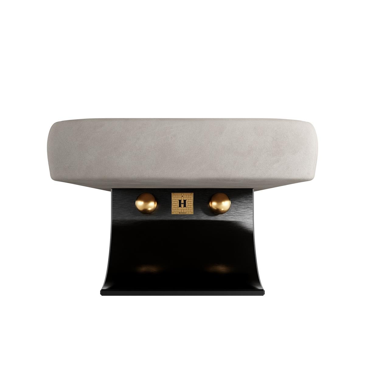 Modern Contemporary White Suede Bench With Anodized Iron Base & Golden Brass Details For Sale