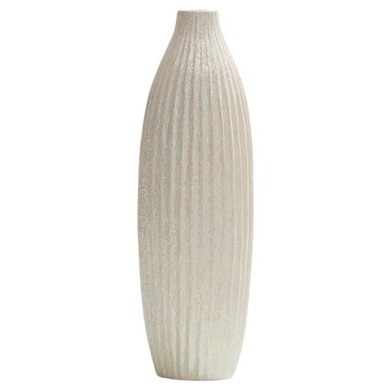 Zeitgenössische weiße Perlmutt-Kunstobjekt-Vase 13 im Angebot