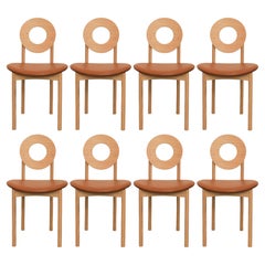 Ensemble de huit chaises de salle à manger Dumick contemporaines en chêne blanc et cuir italien