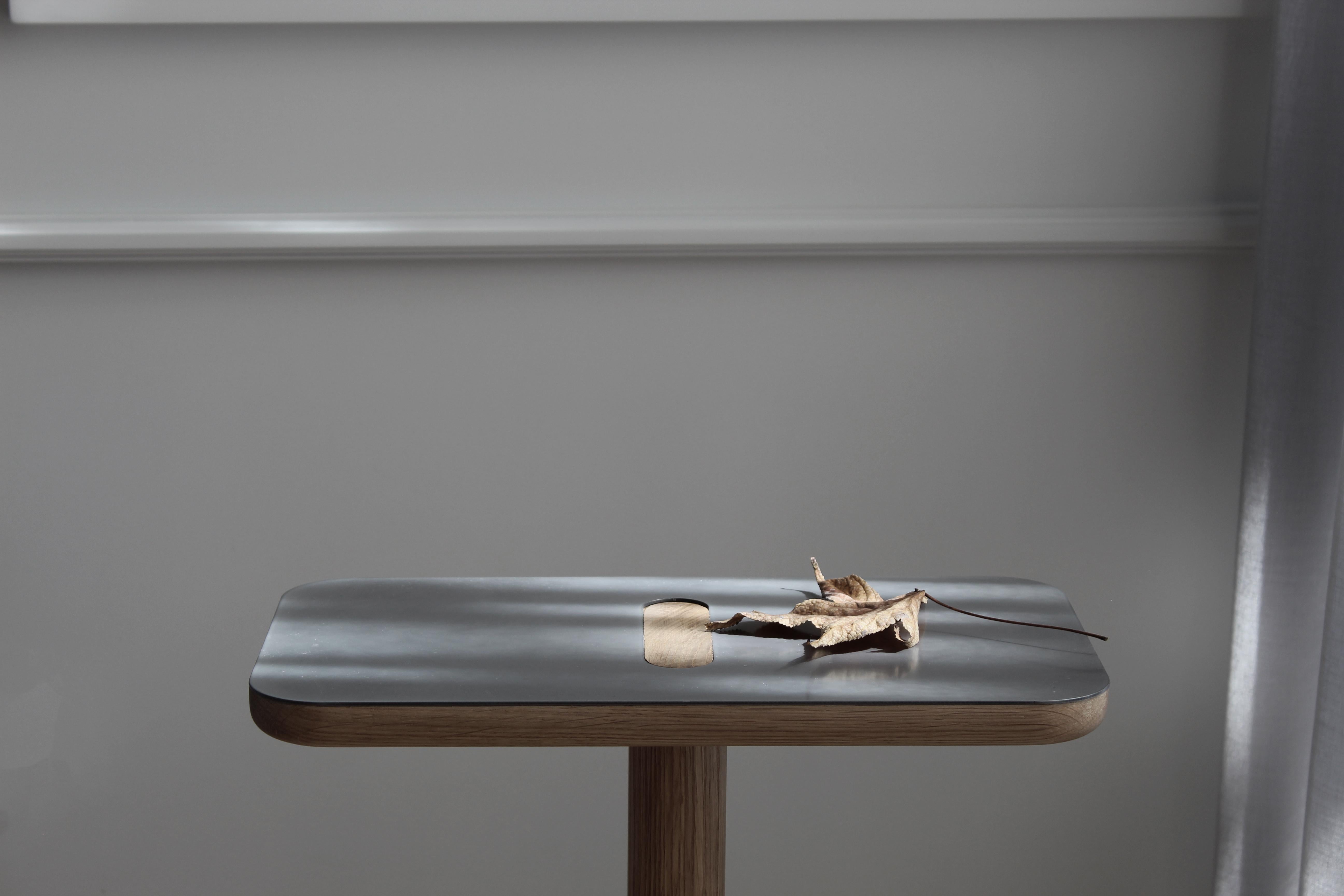 Contemporary white oak Hiko Side Table For Sale 3