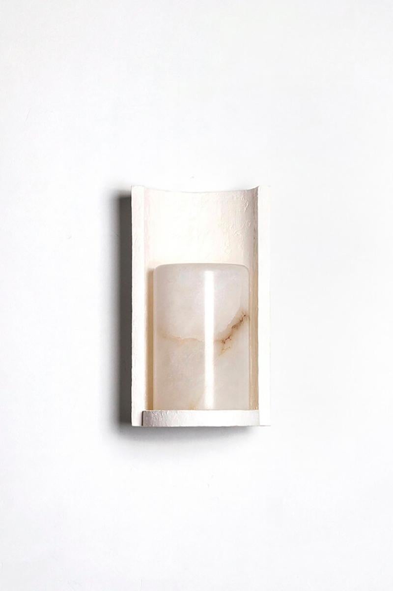 Contemporary White Plaster with Alabaster Wall Sconce, Thea by Garnier&Linker In New Condition In Warsaw, PL