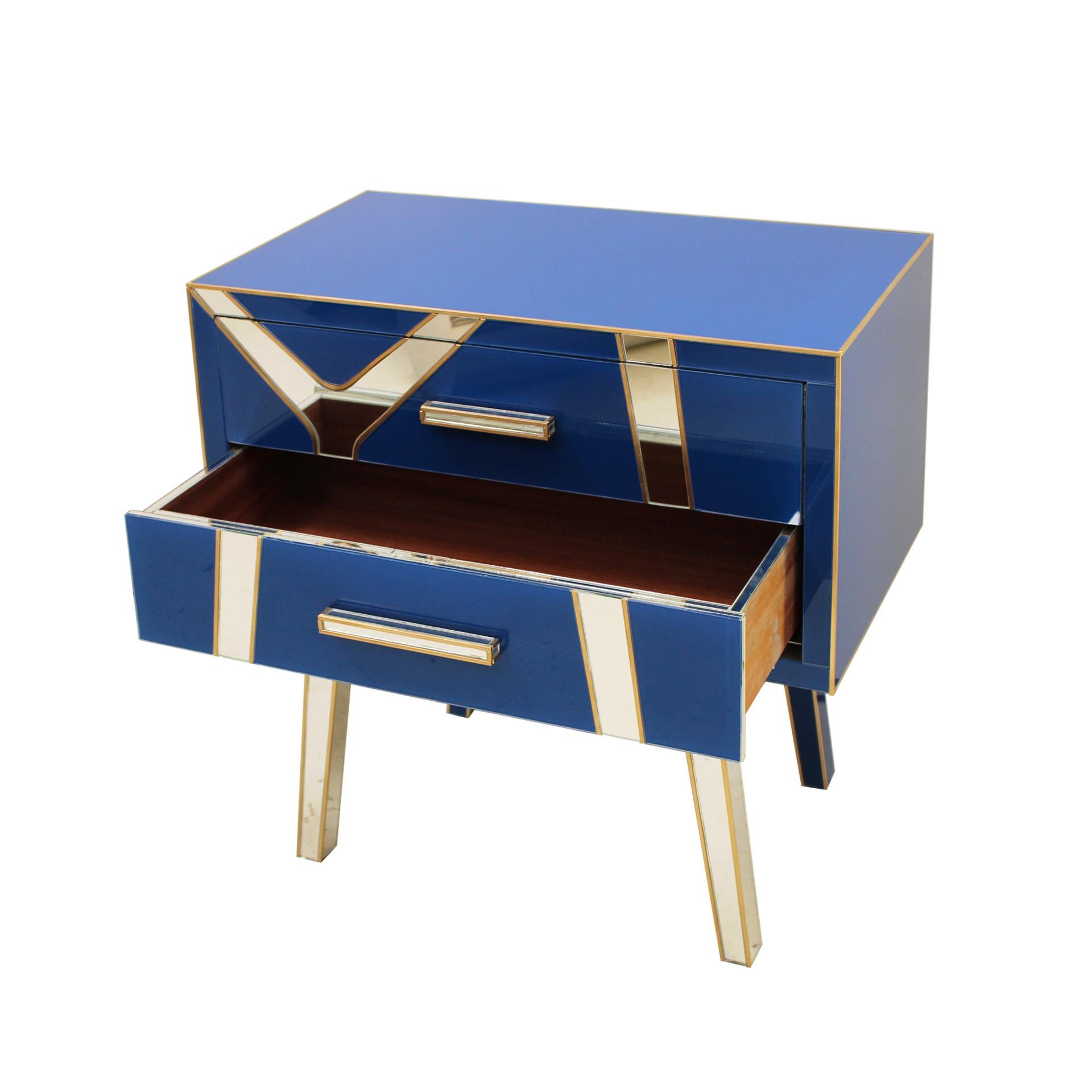 Contemporary Wood and Glass Italian Pair of Bedside Tables by L.A. Studio For Sale 1