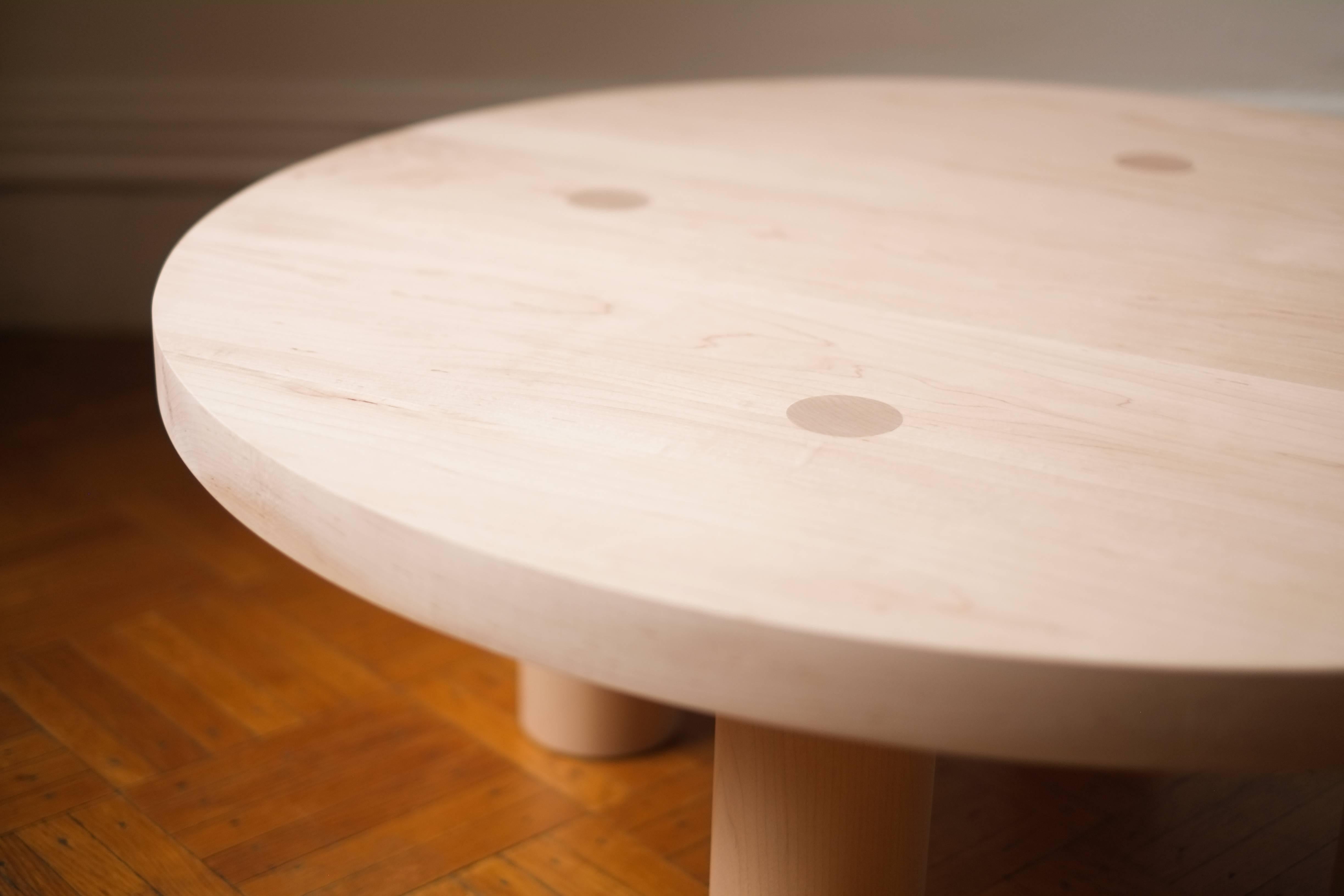 Américain Table basse colonne contemporaine en bois en chêne blanc par Fort Standard en vente