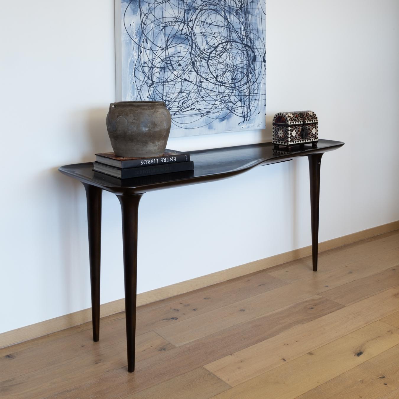 Contemporary Wood Vagney Console with Organic Shape In New Condition For Sale In Bosques de las Lomas, MX