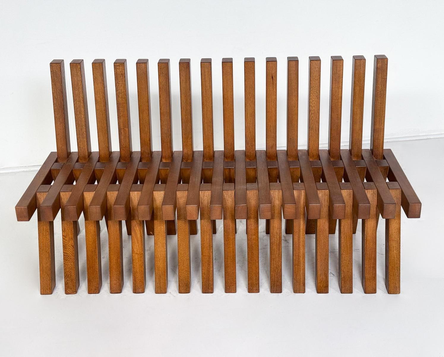 Contemporary Holzbank, Italien im Zustand „Gut“ im Angebot in Brussels, BE