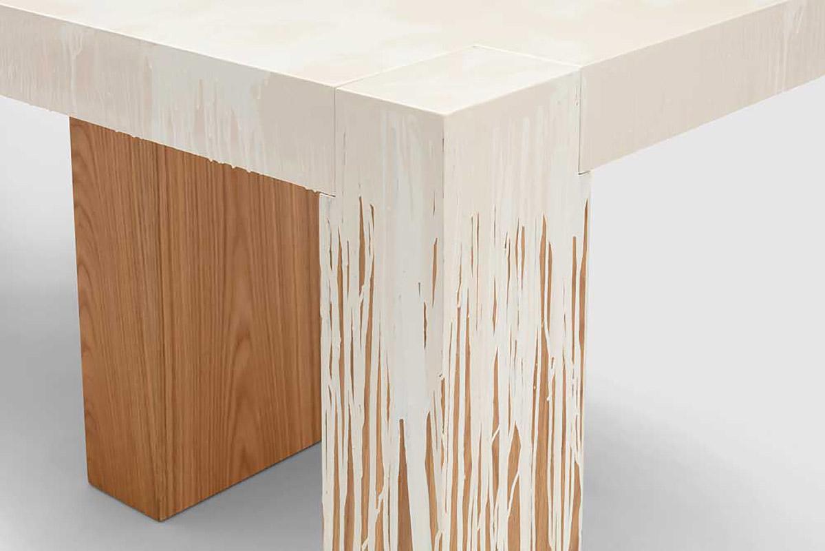 Zeitgenössischer großer holztisch, Sculpture Dining Table by Faye Toogood (21. Jahrhundert und zeitgenössisch) im Angebot