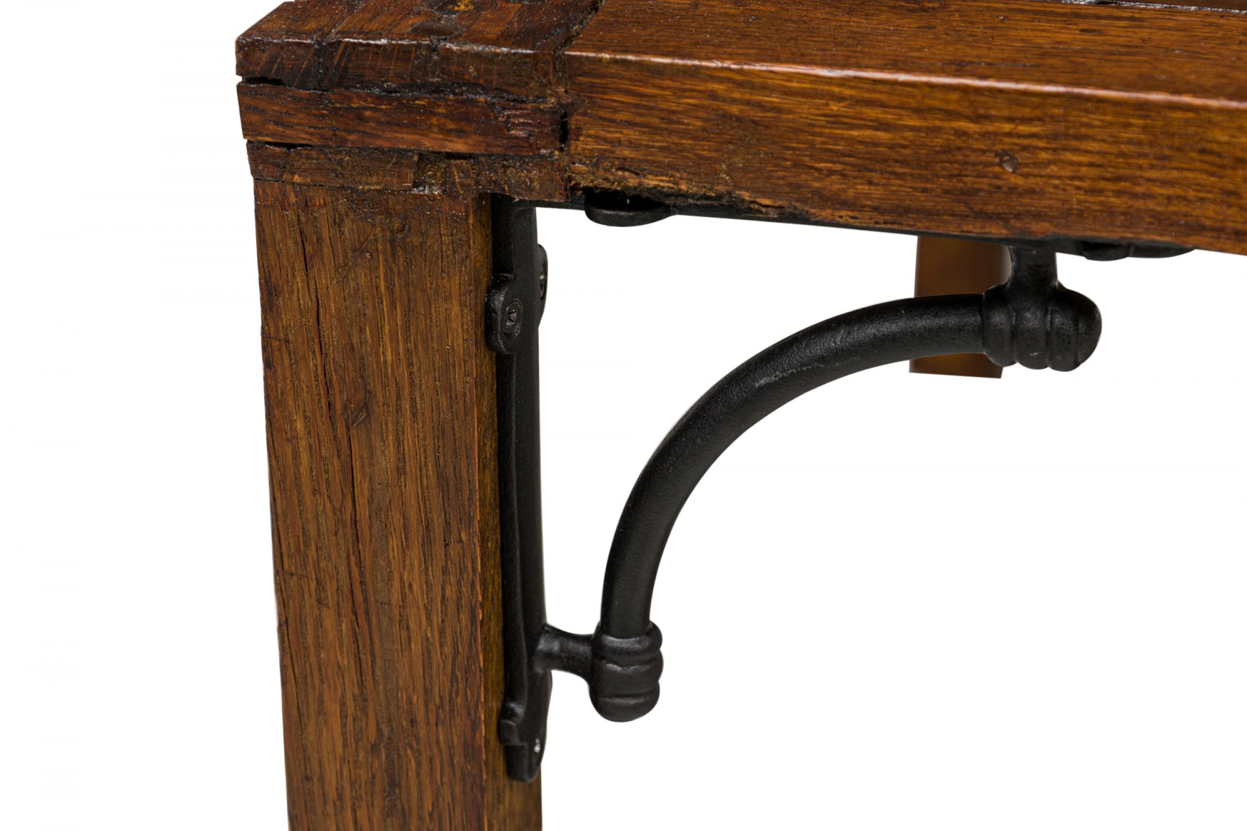 Tavolino da caffè contemporaneo in legno con pavimento in parquet In condizioni buone in vendita a Queens, NY