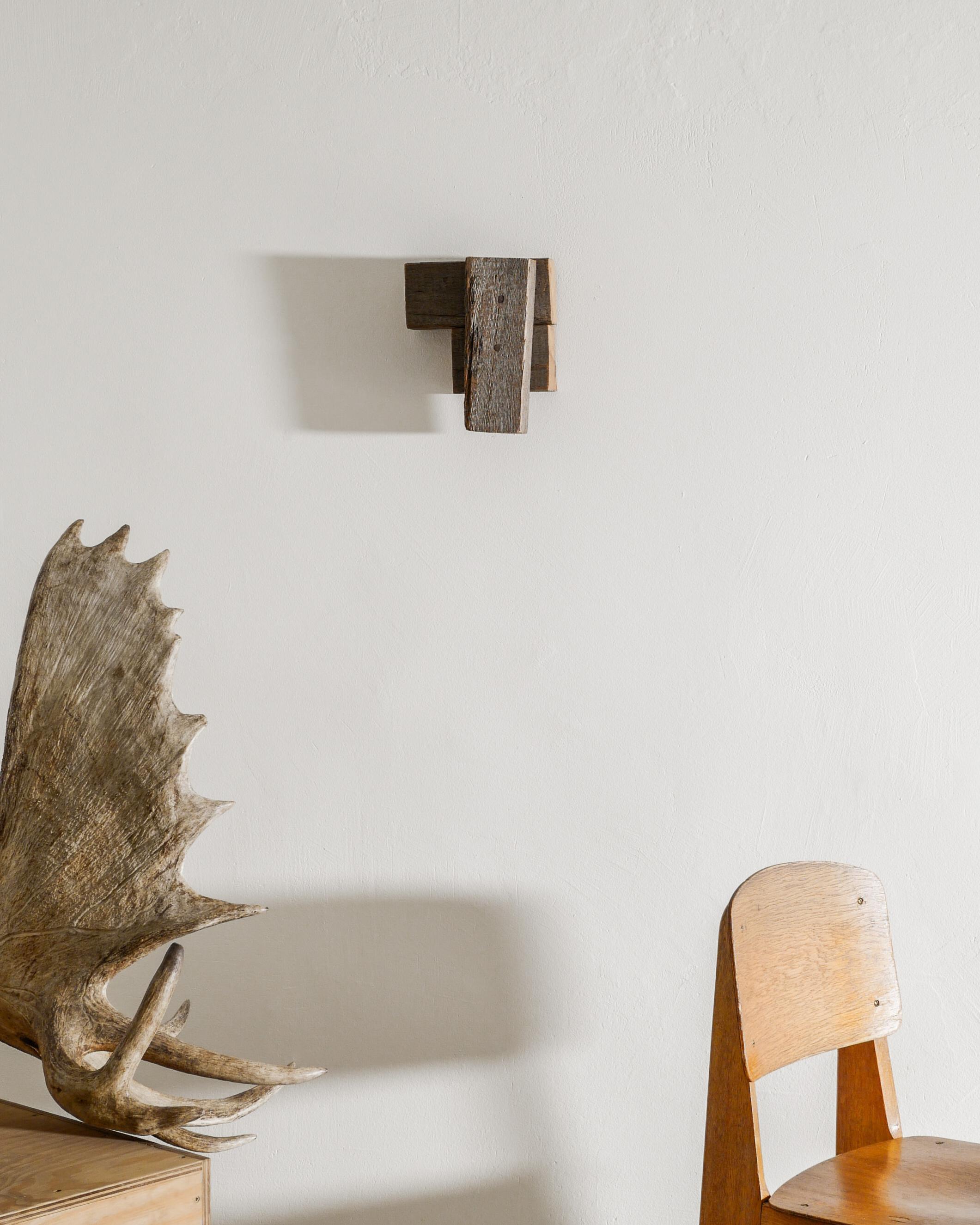 Scultura da parete in legno contemporanea di Richard Nonas Prodotto in USA 2006 In condizioni buone in vendita a Stockholm, SE