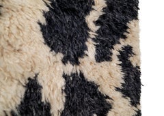 Contemporary Wool Black and Cream Shag Rug